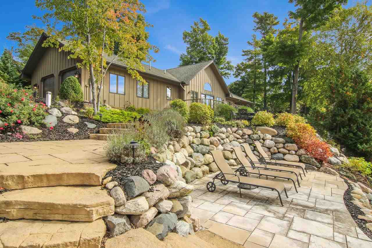 4th image of 4595 Ne Torch Lake Dr, Central Lake, MI 49622 | MLS# 80072001