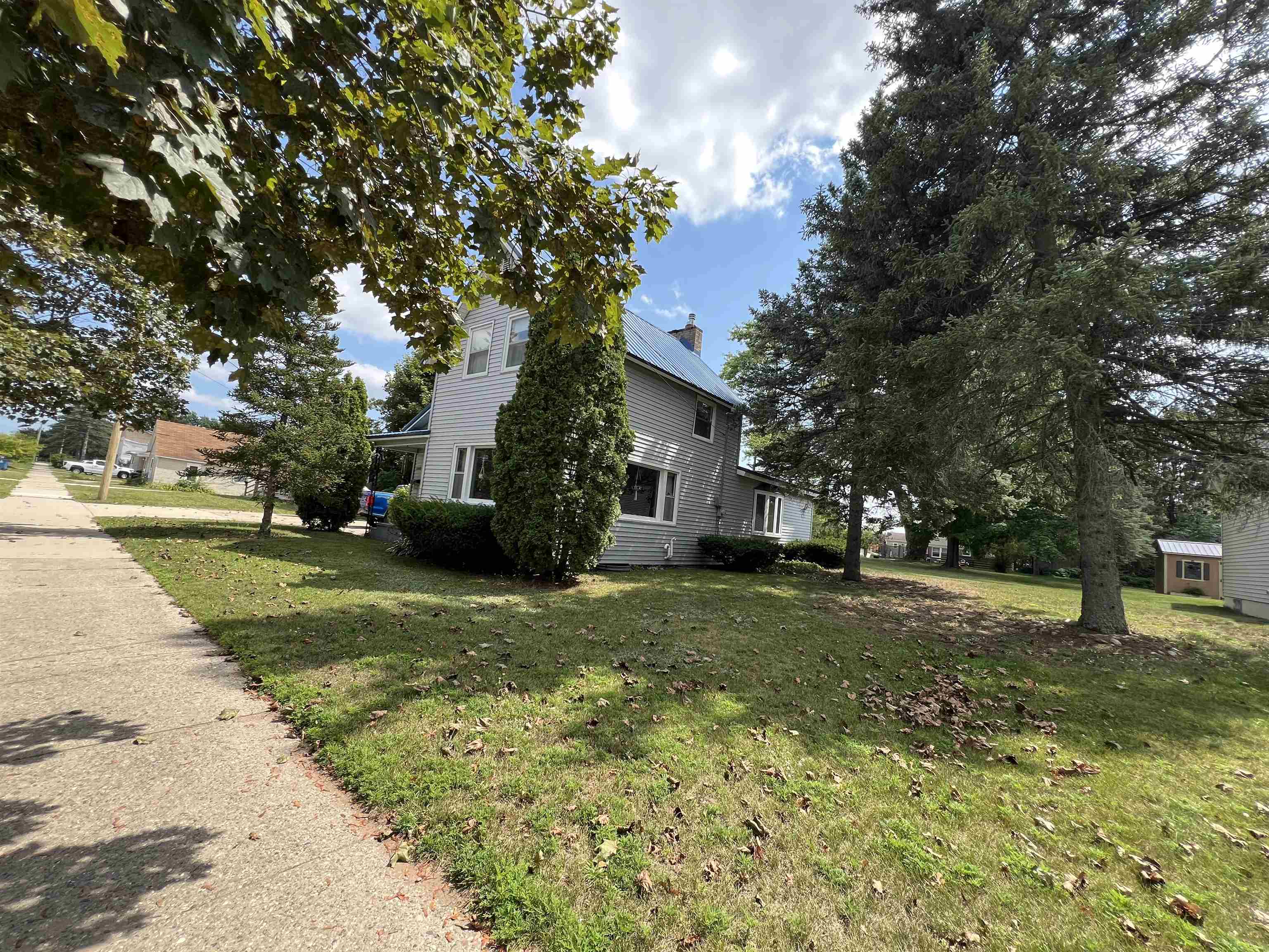 3rd image of 1001 Chestnut, Cadillac, MI 49601 | MLS# 80072031