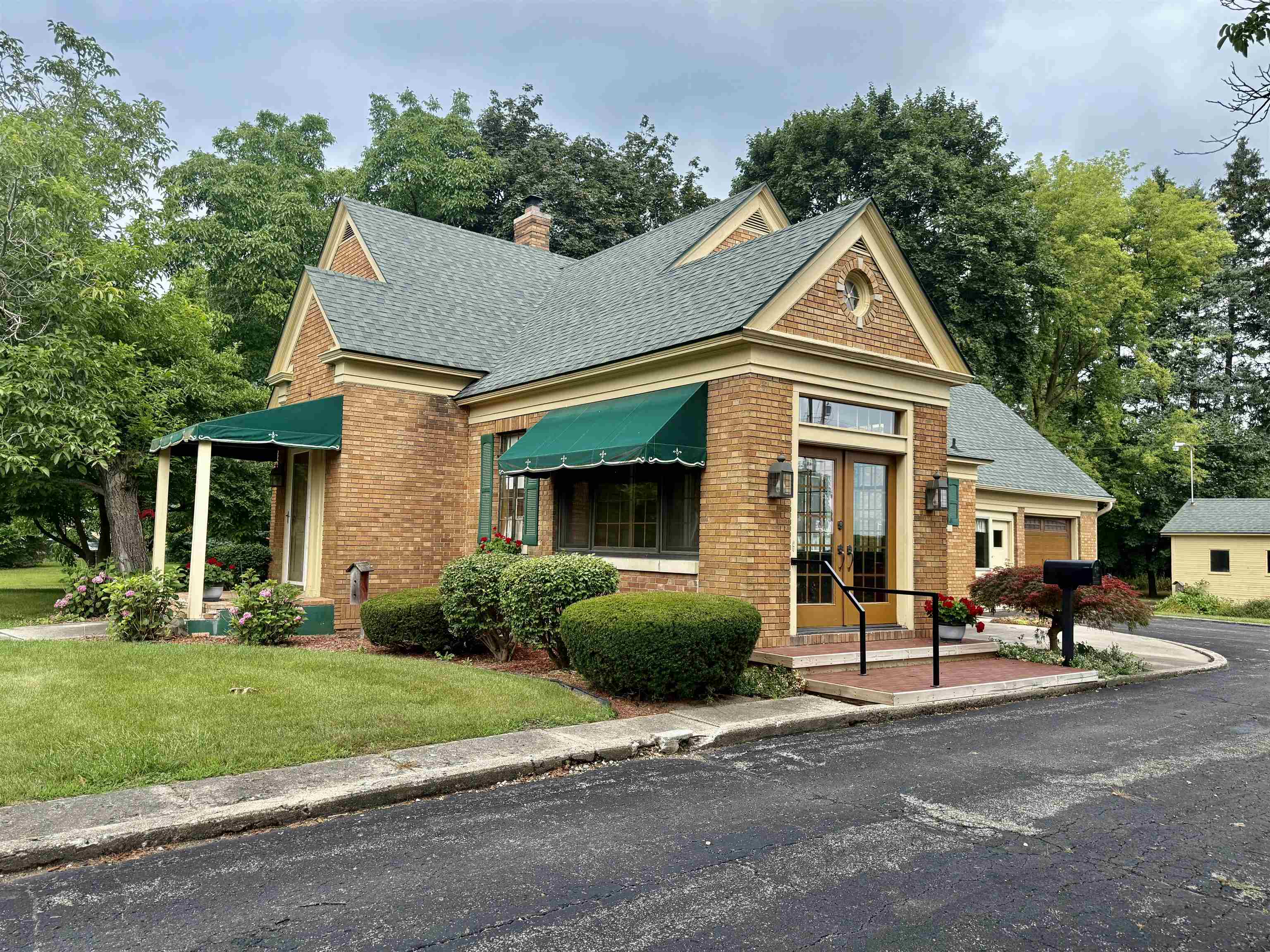 2nd image of 717 E Saginaw St, Breckenridge, MI 48615 | MLS# 80072034