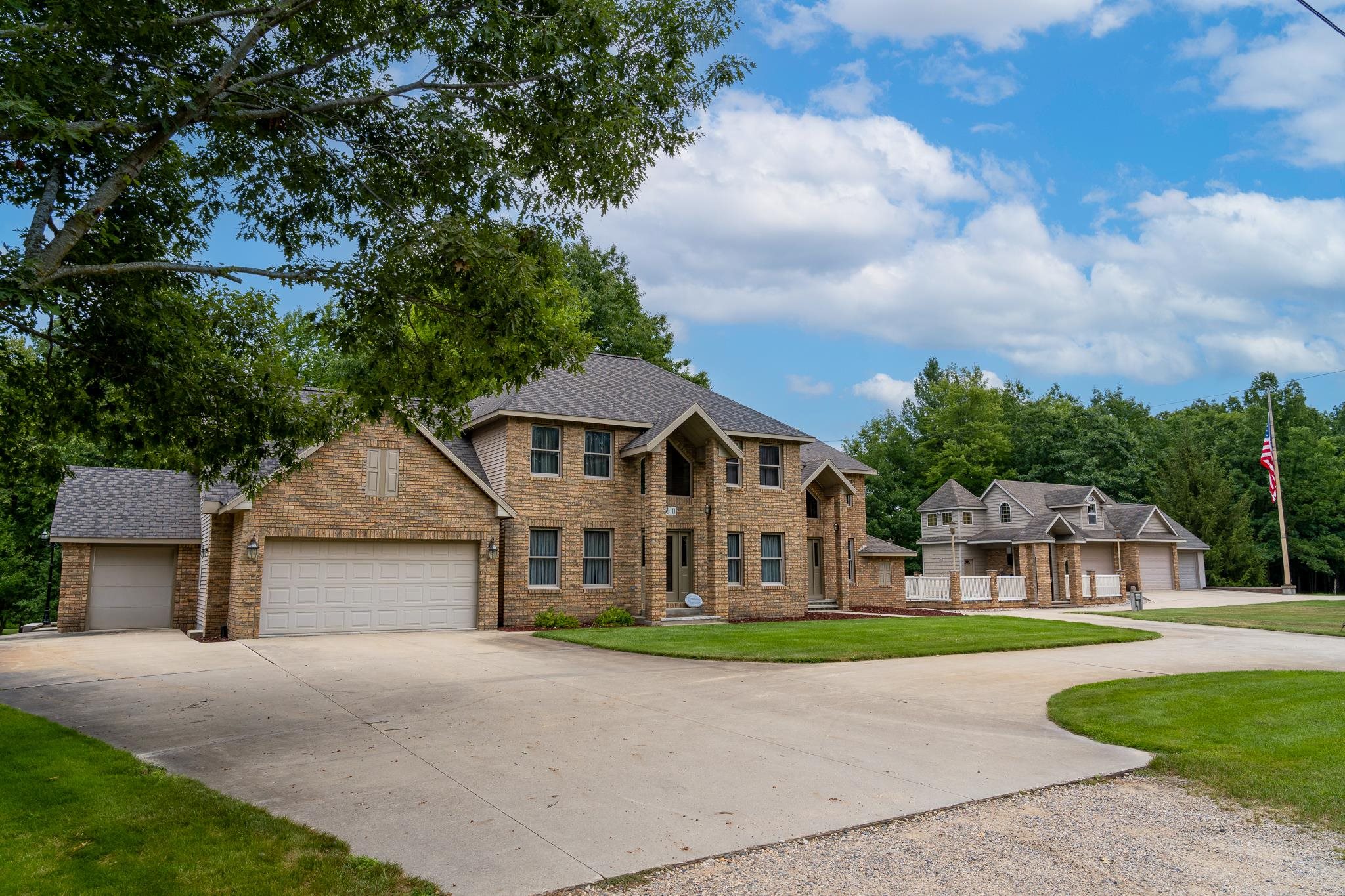 2nd image of 900 E Pine Grove Dr, Weidman, MI 48893 | MLS# 80072053