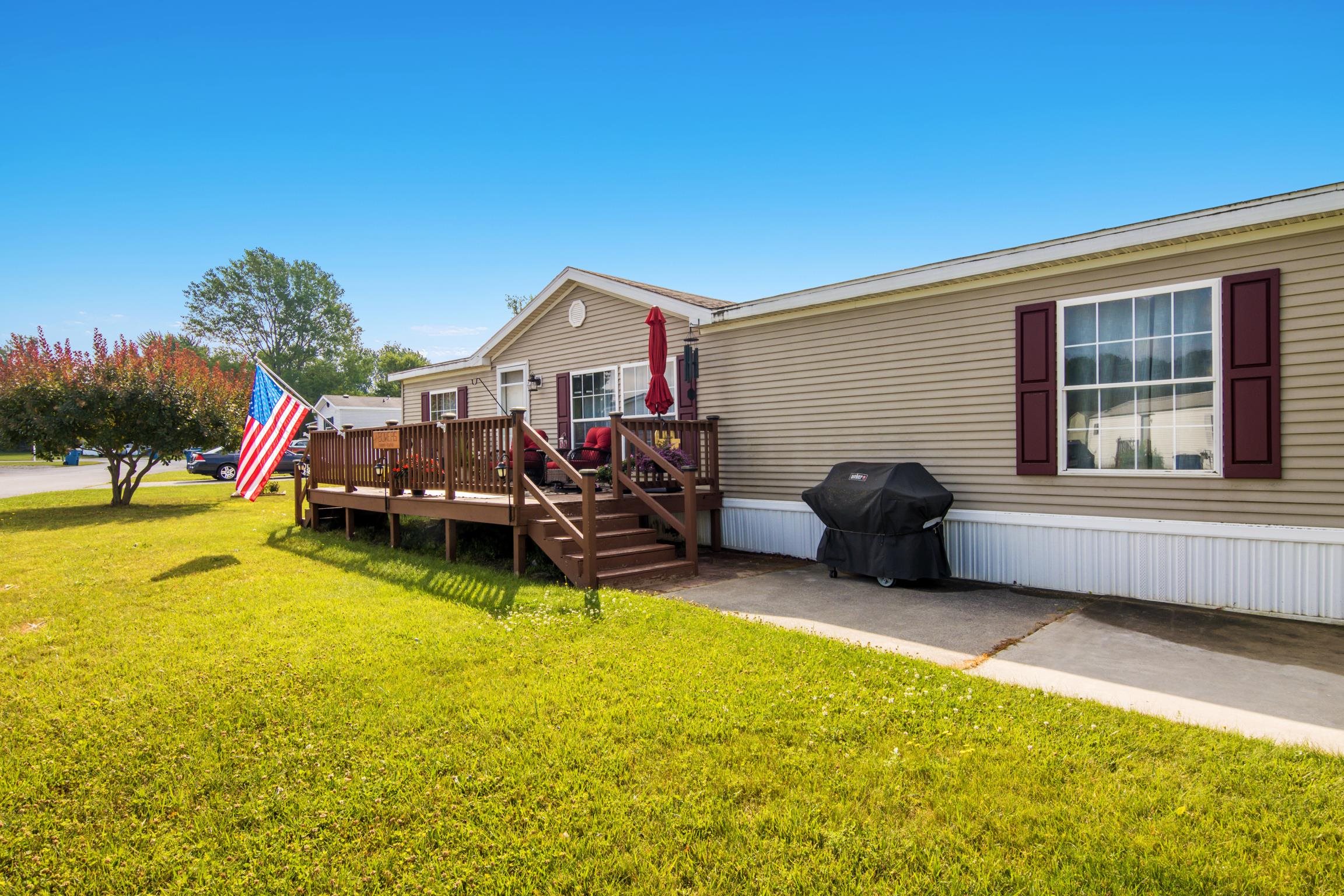 2nd image of 808 Yarrow Trl, Traverse City, MI 49685 | MLS# 80072062