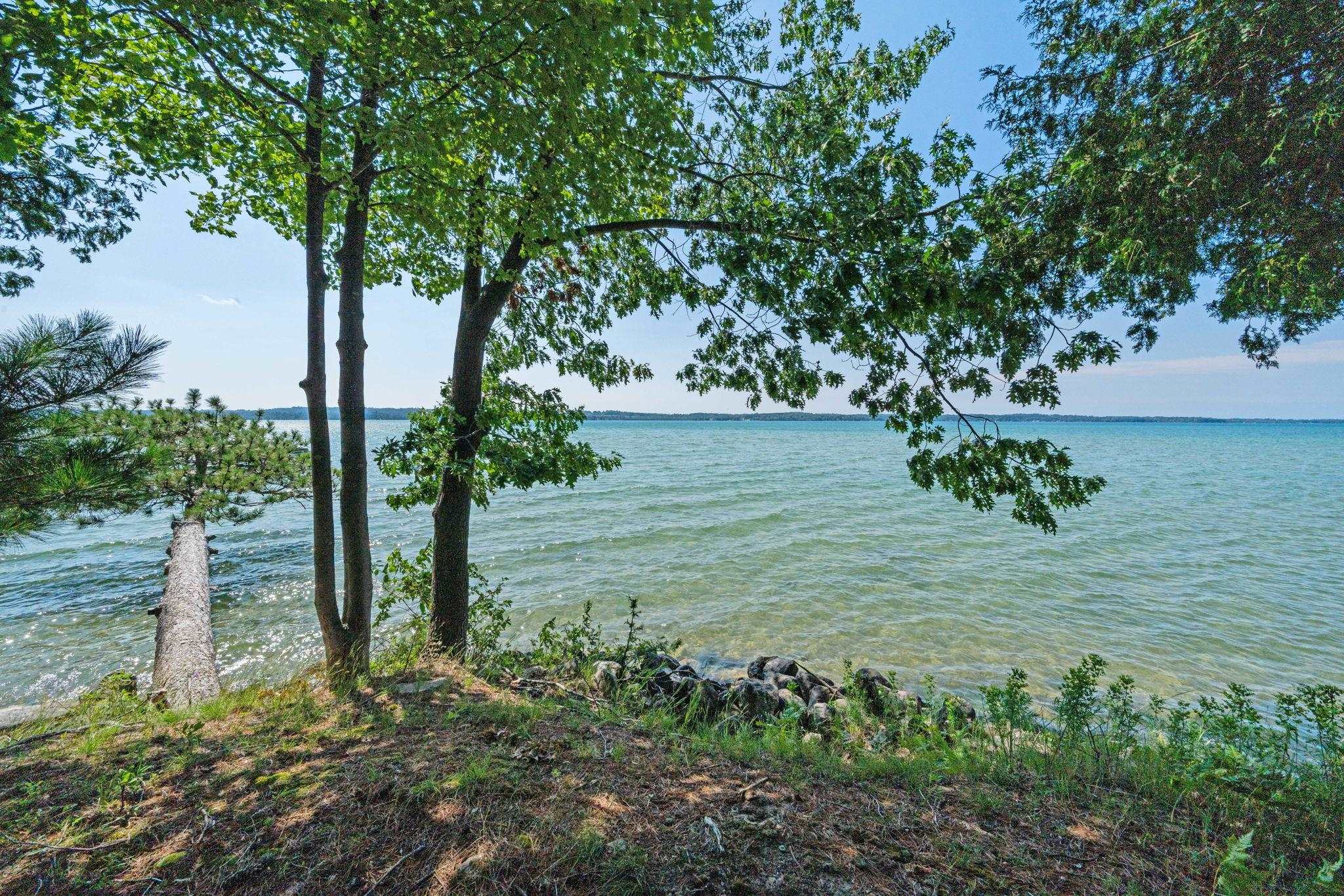 94th image of 8739 Skegemog Point Rd, Williamsburg, MI 49690 | MLS# 80072068