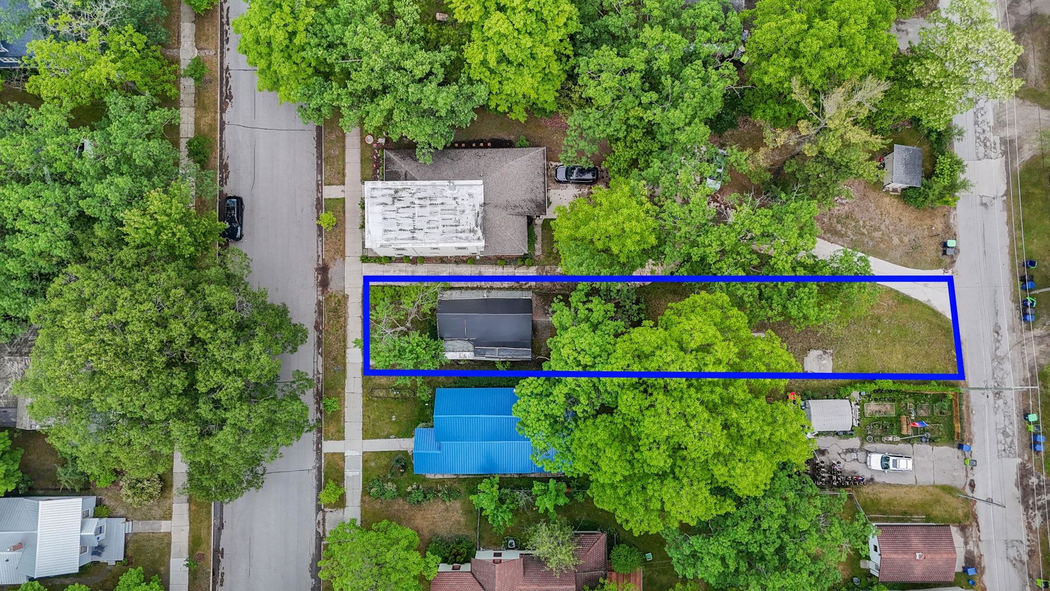 1st image of 812 Webster St, Traverse City, MI 49686 | MLS# 80072082
