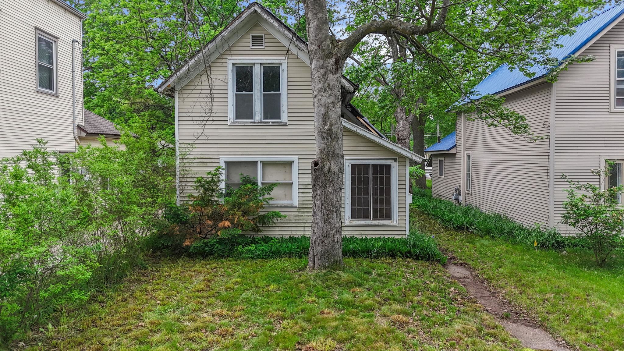 4th image of 812 Webster St, Traverse City, MI 49686 | MLS# 80072082