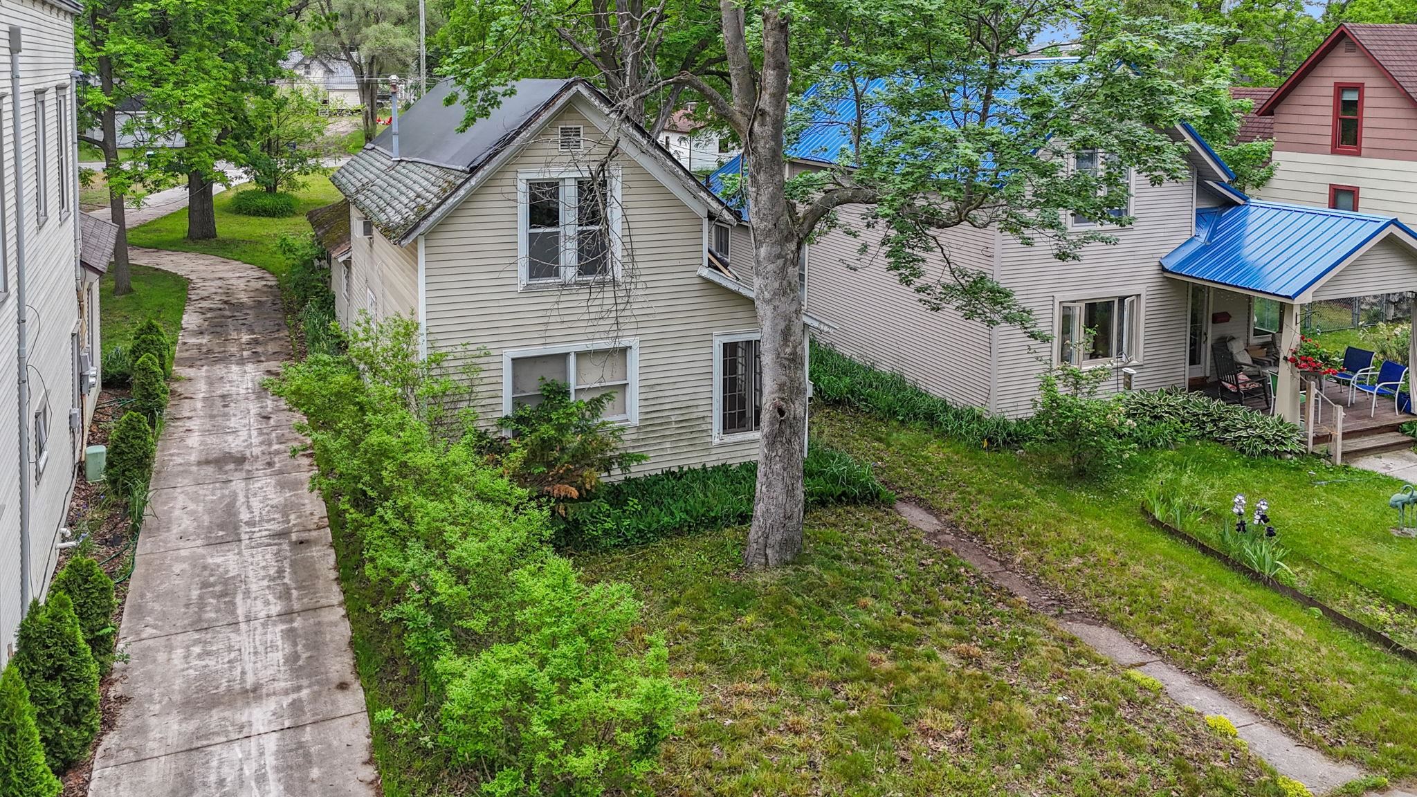 5th image of 812 Webster St, Traverse City, MI 49686 | MLS# 80072082