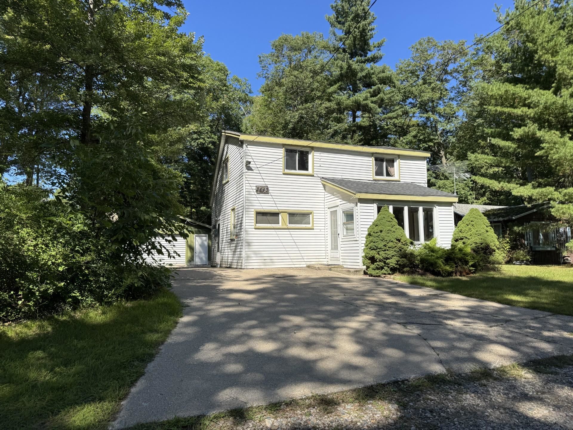 Photo 2 of Single family home for sale at 2443 Valley Ave, East Tawas, MI 48730 | MLS# 77080072135 | Listing updated on 2026-09-12