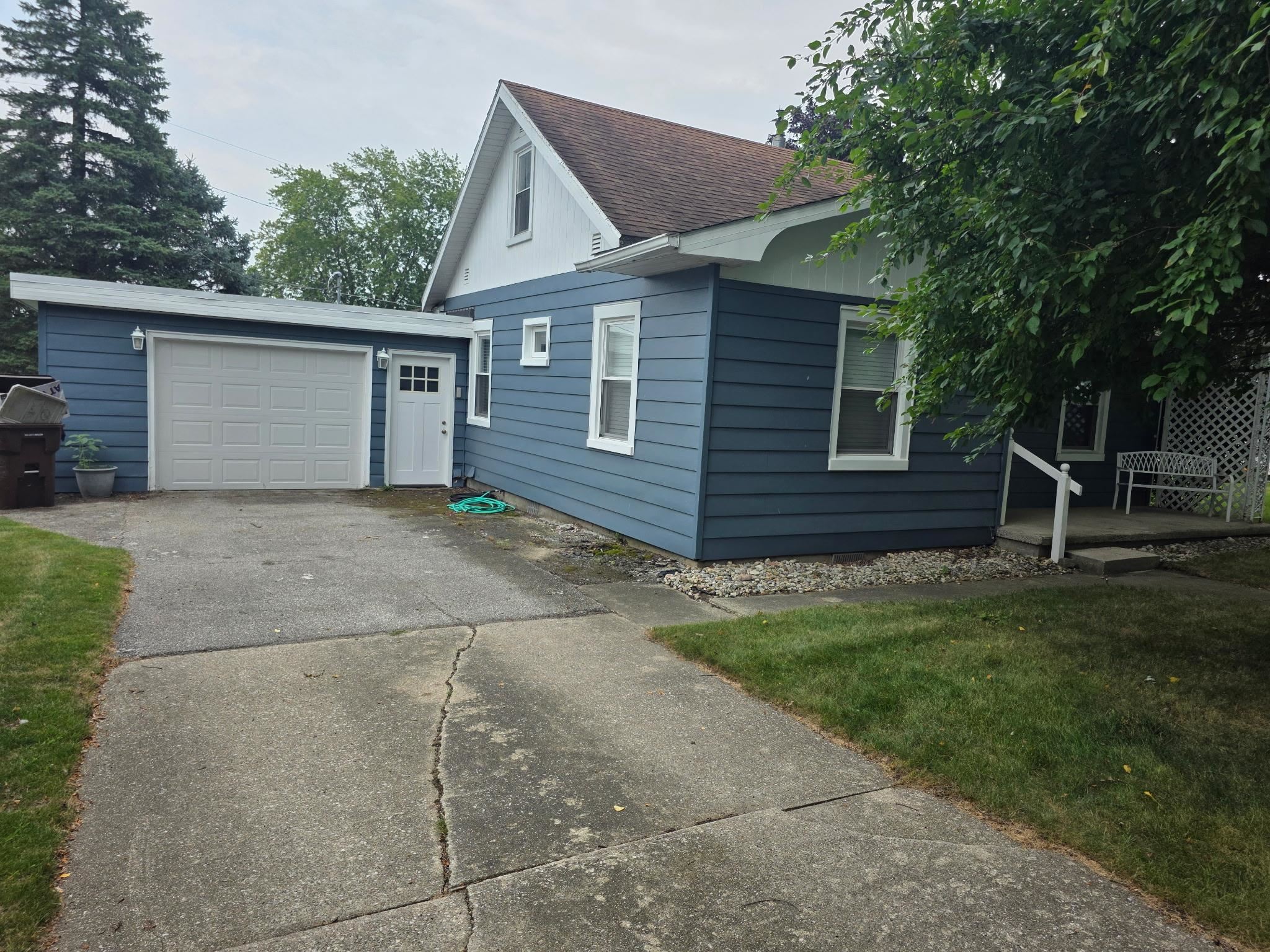 1st image of 118 Davis St, Saint Louis, MI 48880 | MLS# 80072151