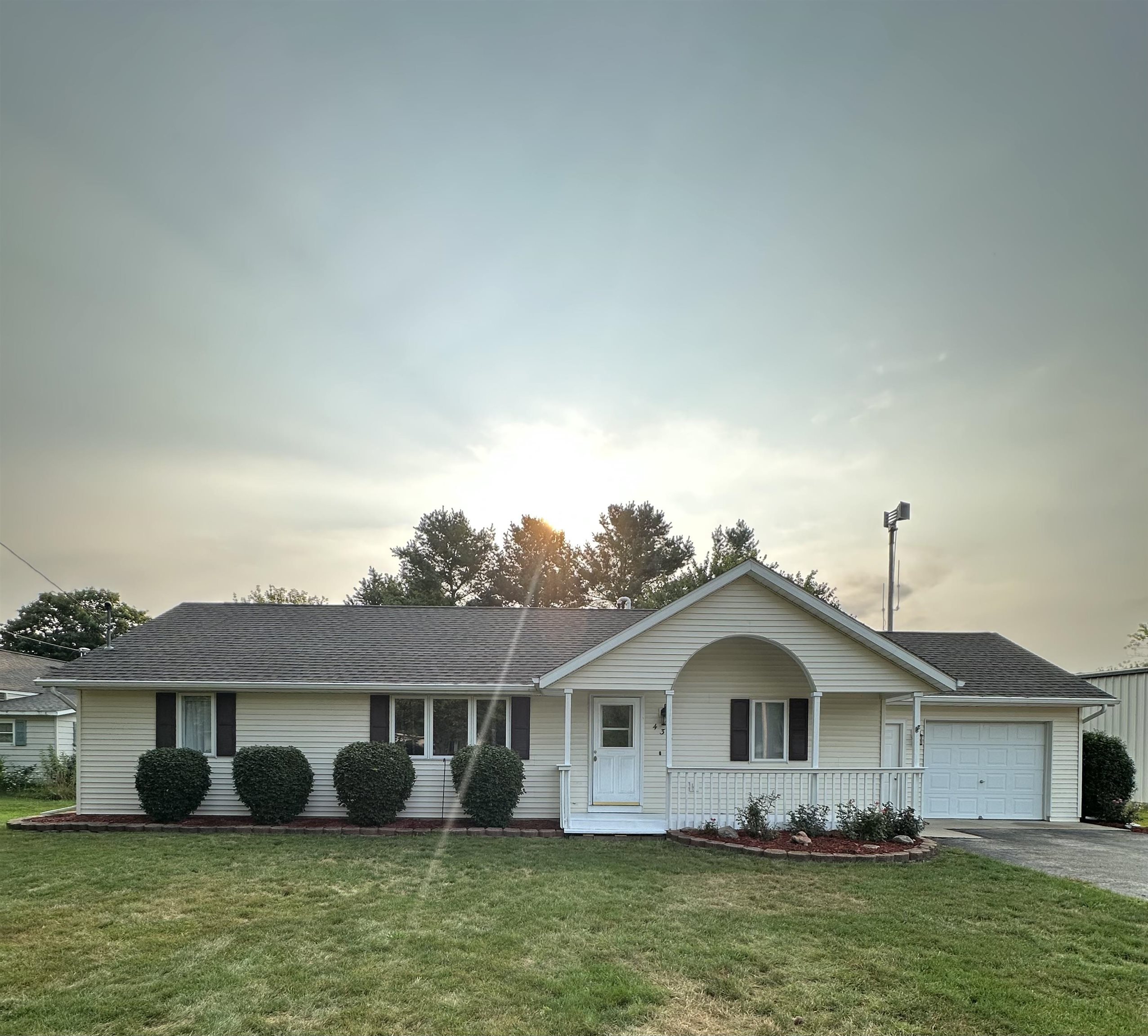 32nd image of 436 N Chippewa, Shepherd, MI 48883 | MLS# 80072169
