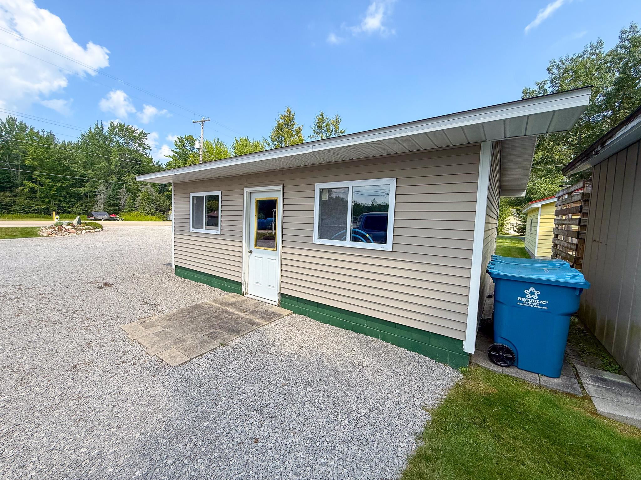 4th image of 7571 E Houghton Lake Dr, Houghton Lake, MI 48629 | MLS# 80072176