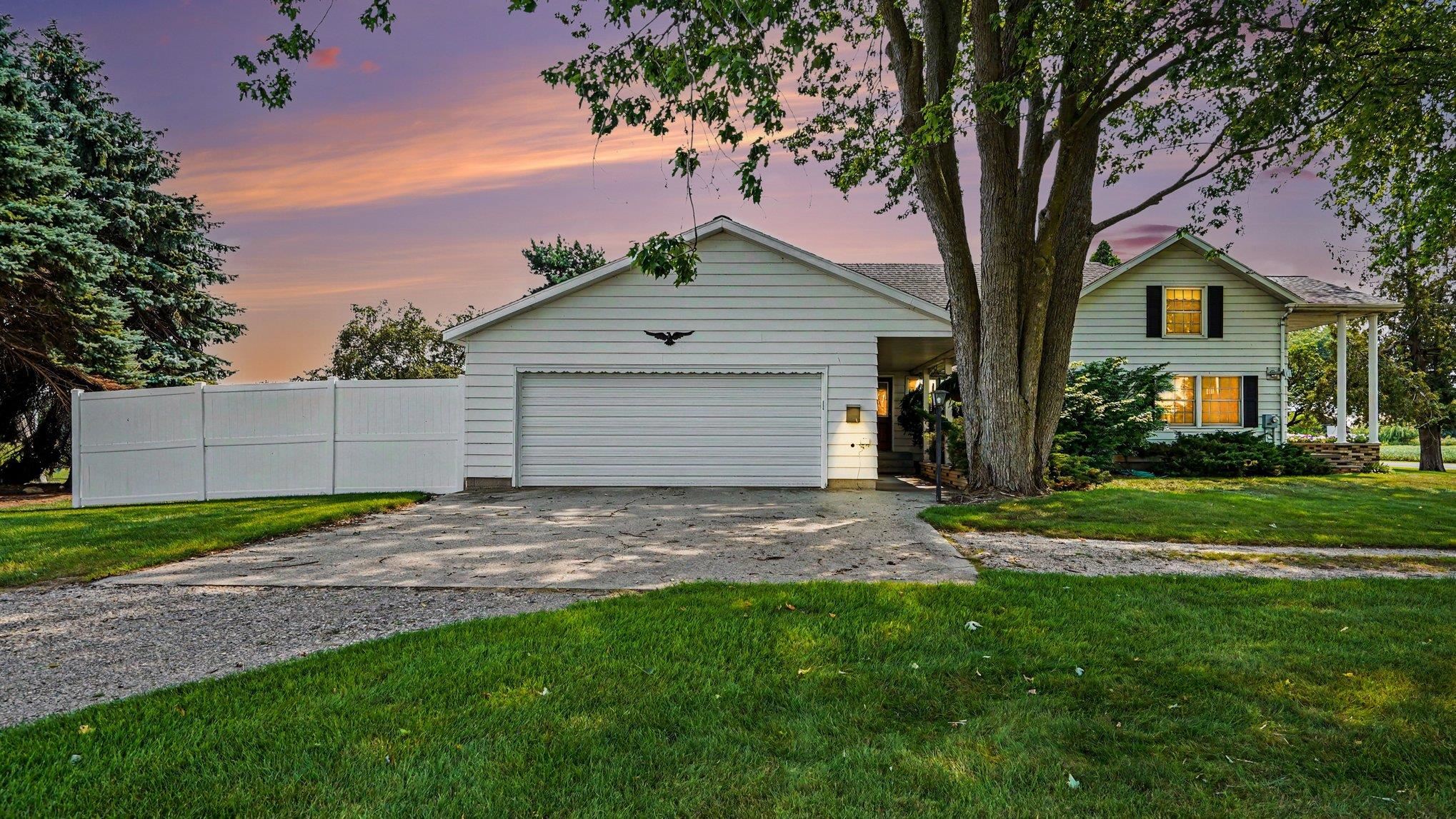 1st image of 385 S Ely Hwy, Ithaca, MI 48847 | MLS# 80072189