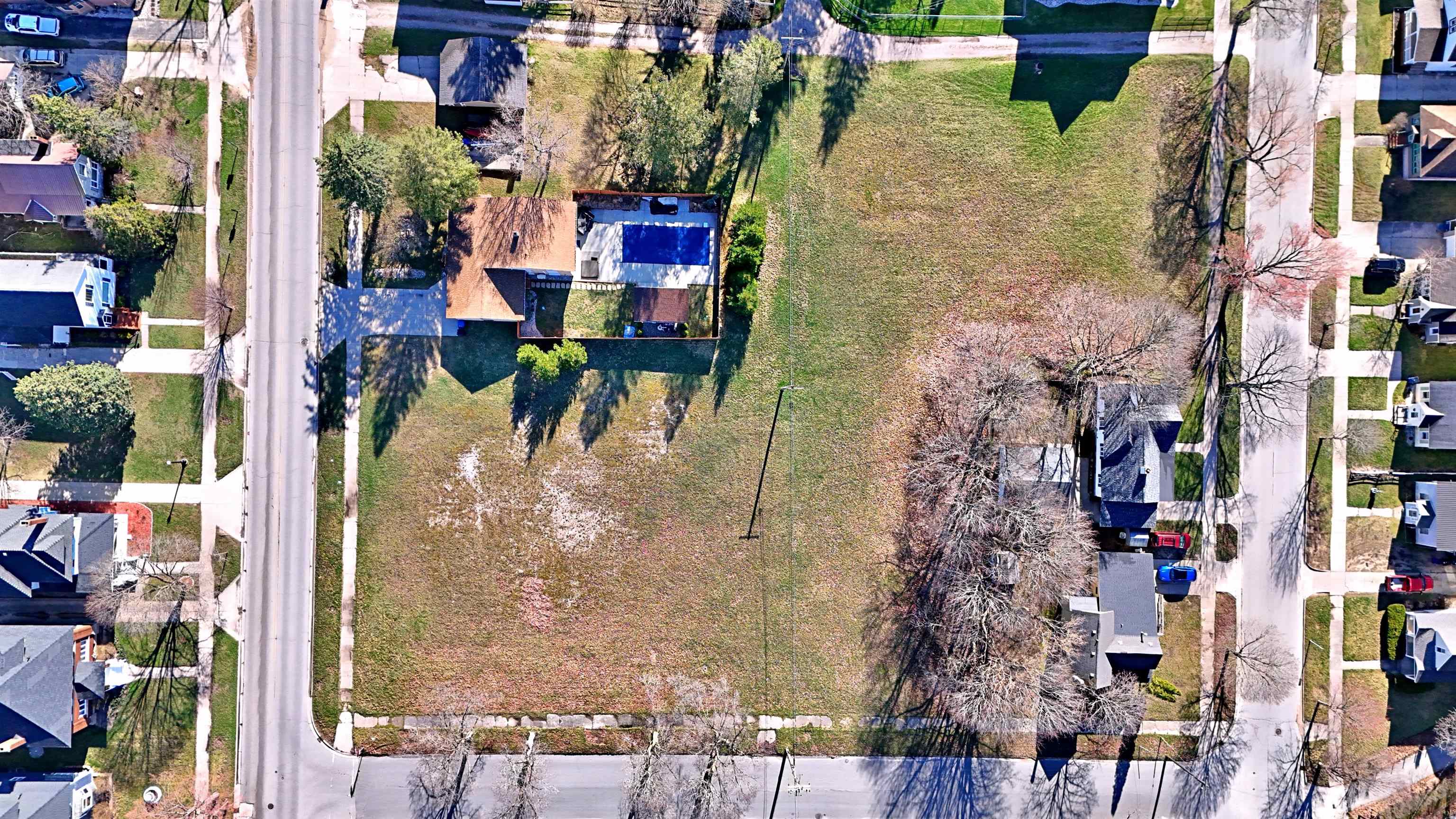 2nd image of 702 E Division St, Cadillac, MI 49601 | MLS# 80072210