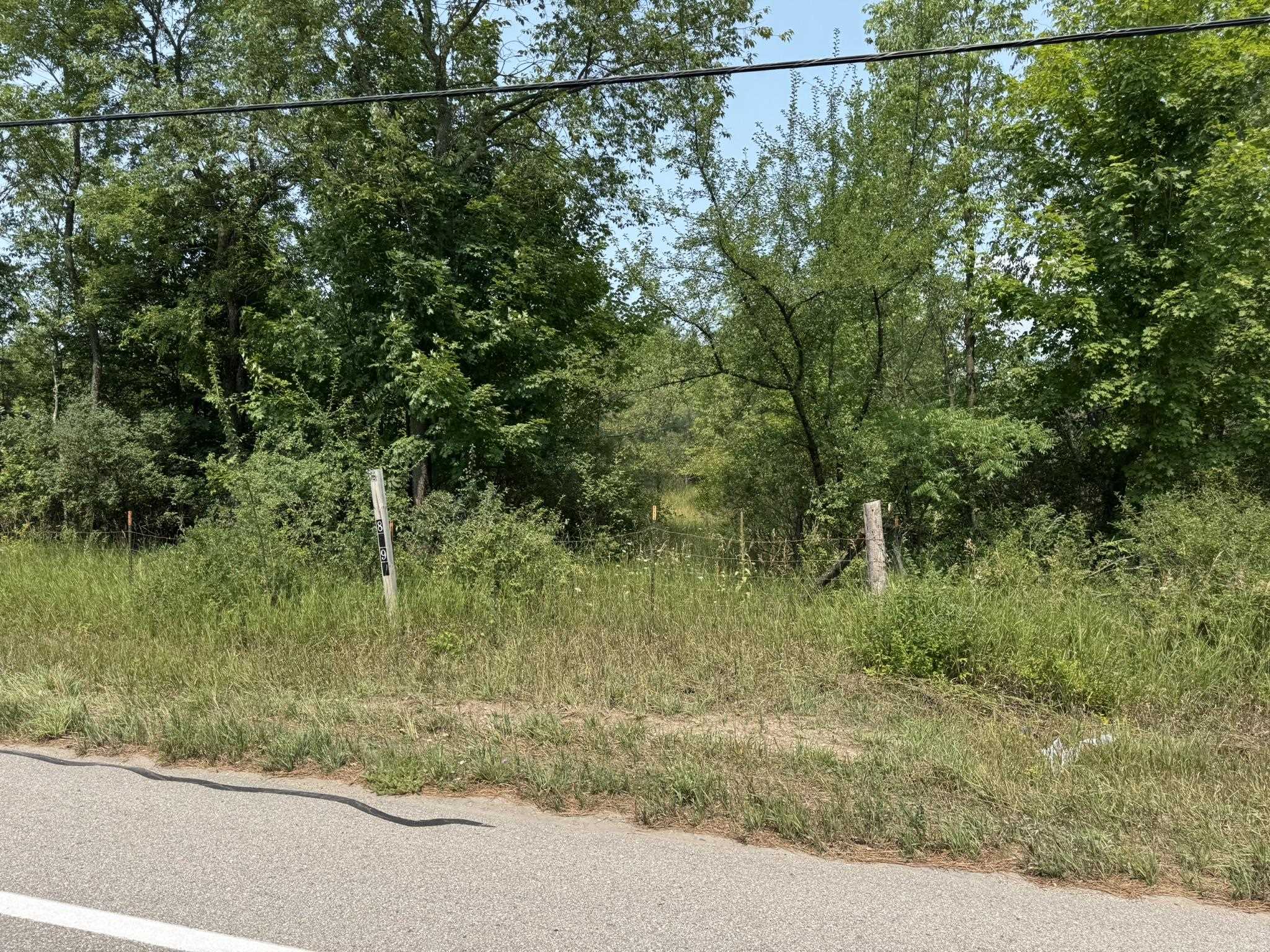3rd image of 8590 Homestead Rd, Benzonia, MI 49616 | MLS# 80072223