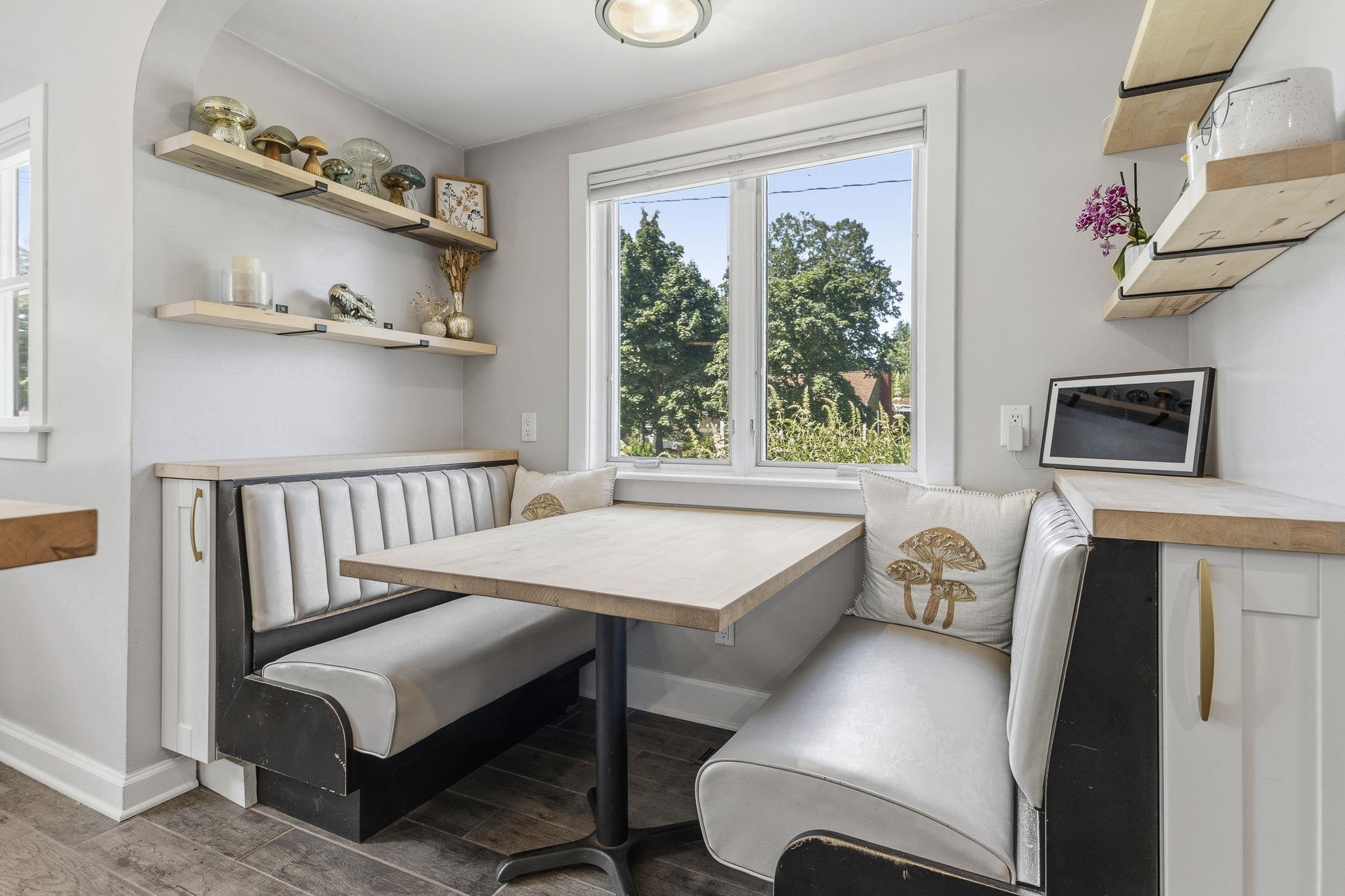 Photo 3 of Single family home for sale at 439 Plasman Ave, Holland, MI 49423 | MLS# 78080072235 | Listing updated on 2026-09-16