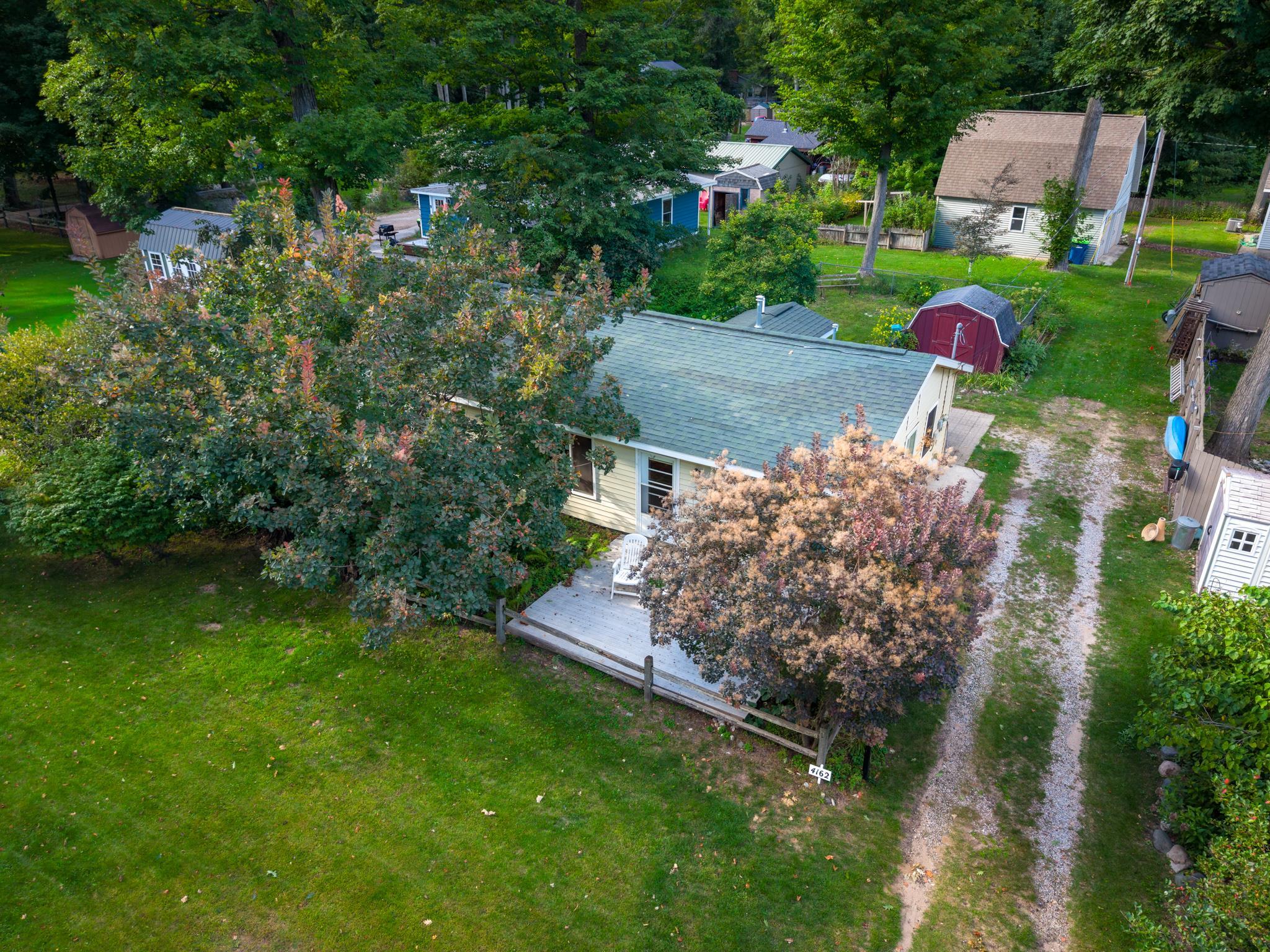 Photo 2 of Single family home for sale at 4162 Chrystal St, Interlochen, MI 49643 | MLS# 78080072264 | Listing updated on 2026-10-02