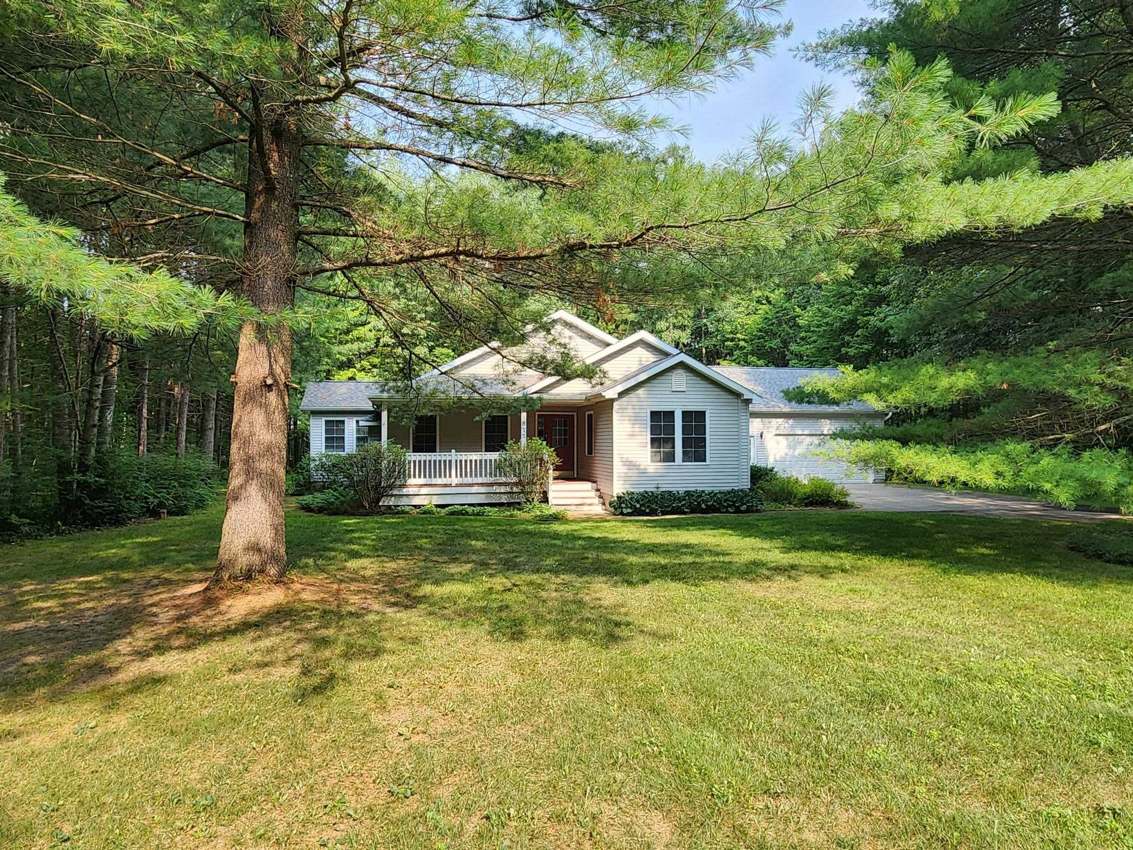 2nd image of 877 Golf Side Dr, Kalkaska, MI 49646 | MLS# 78080072285