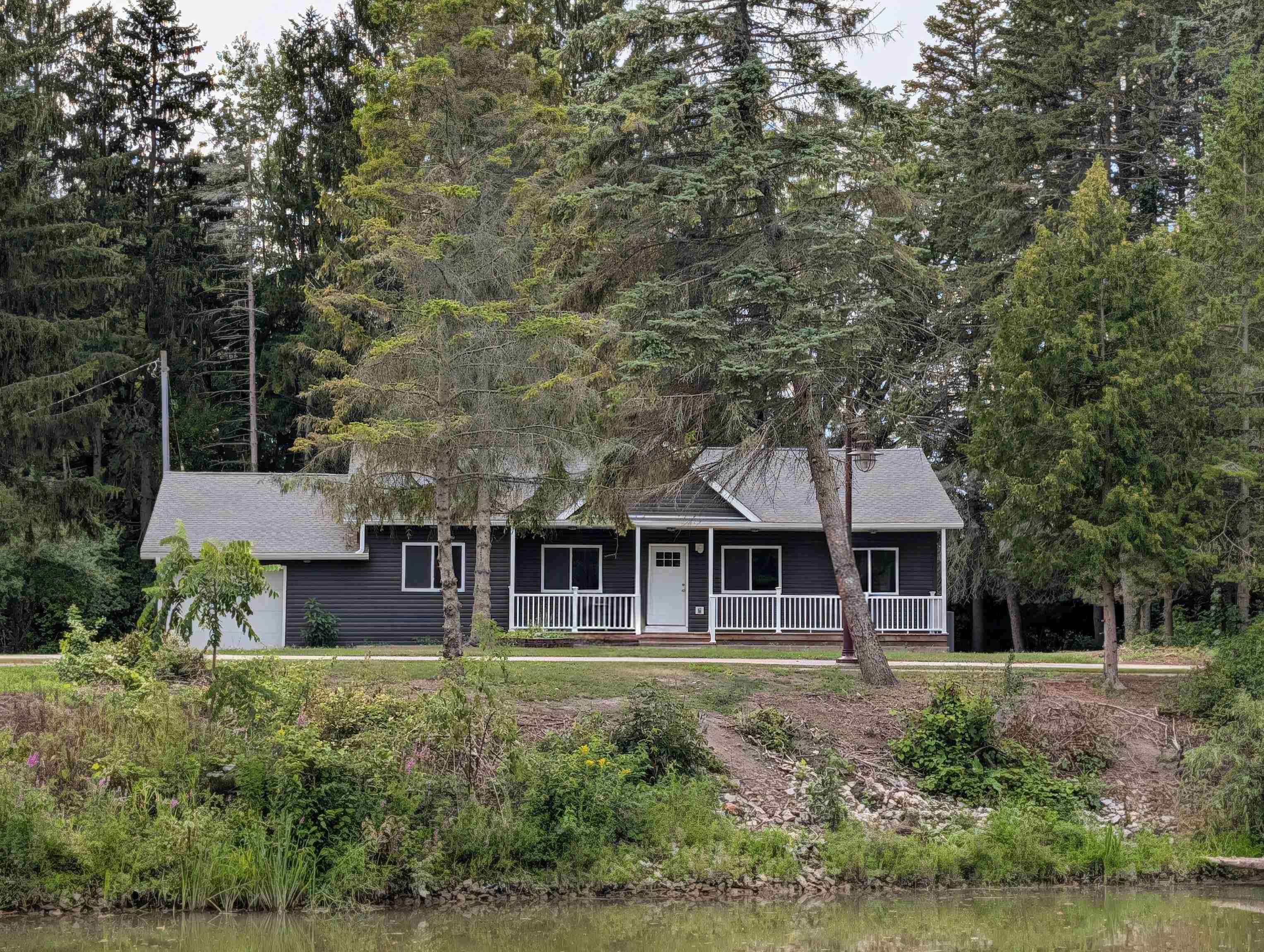 2nd image of 229 Water St, Au Gres, MI 48703 | MLS# 80072331