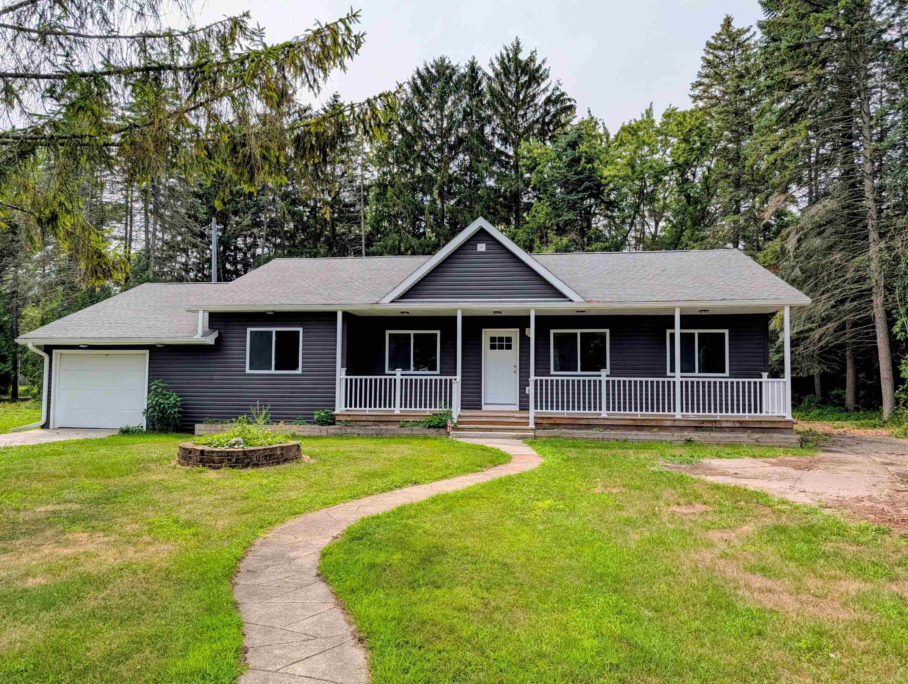 4th image of 229 Water St, Au Gres, MI 48703 | MLS# 80072331