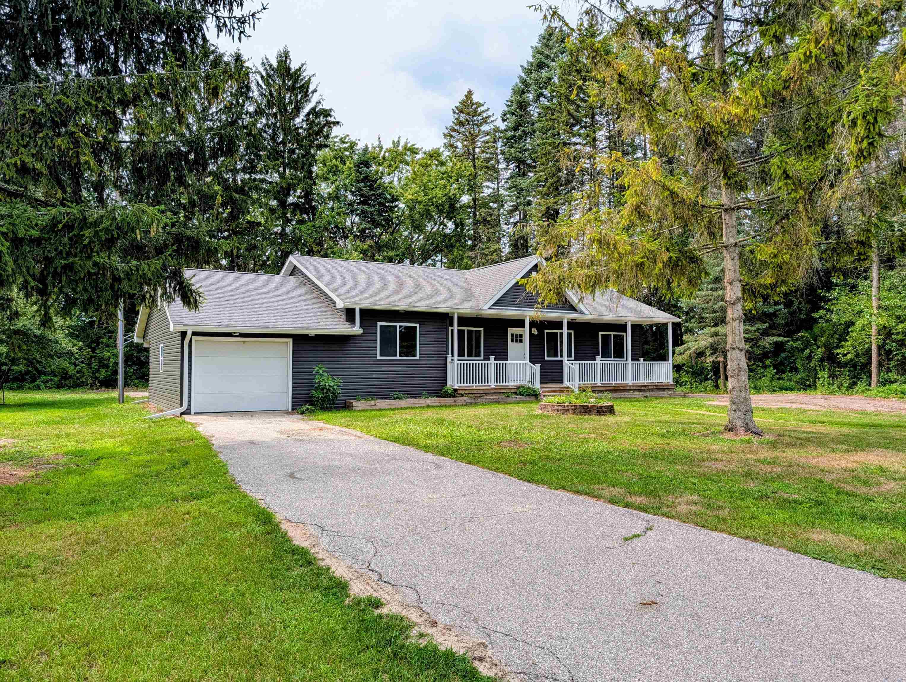 5th image of 229 Water St, Au Gres, MI 48703 | MLS# 80072331
