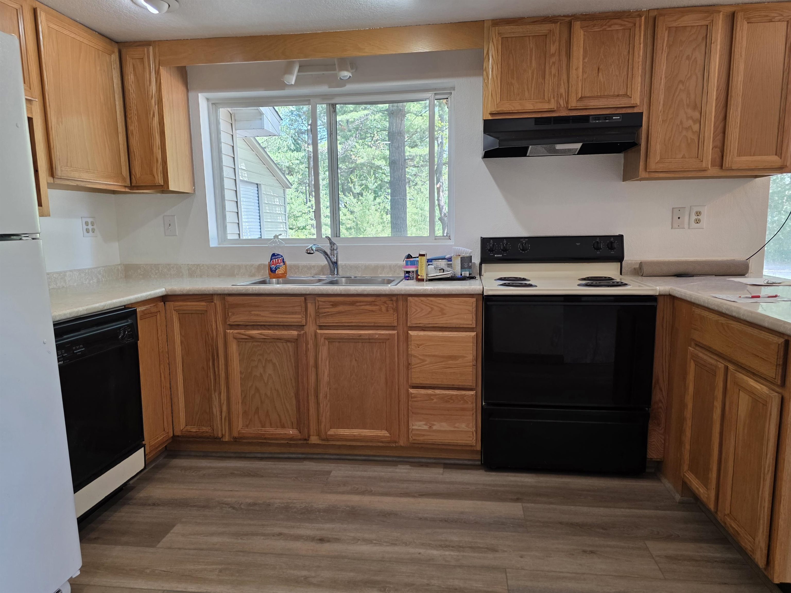 4th image of 1137 Wintergreen St, East Tawas, MI 48730 | MLS# 77080072337