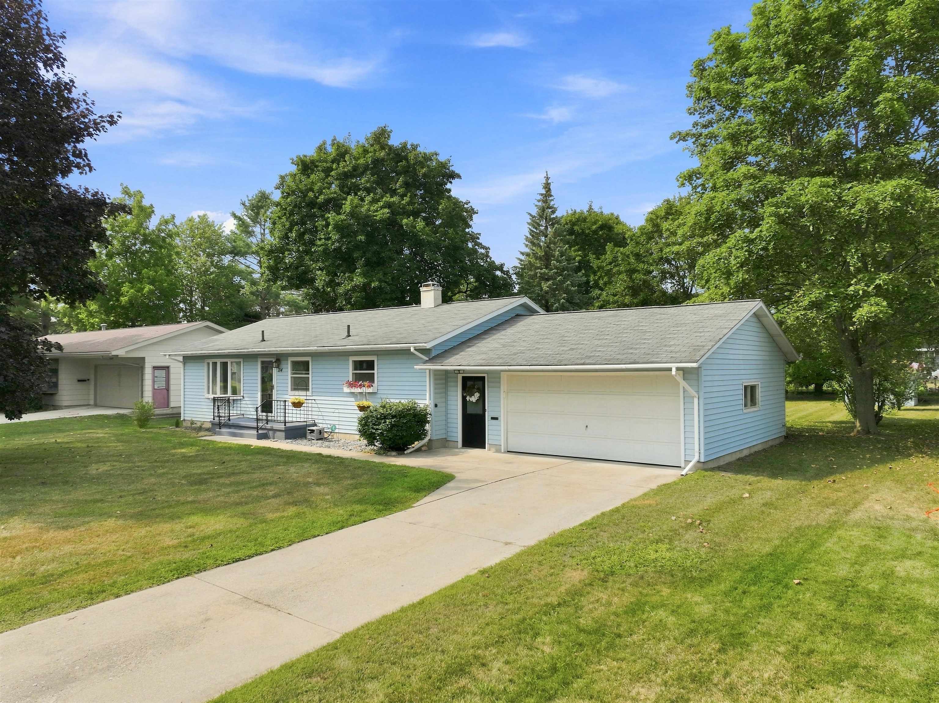 1st image of 714 Sunset Ln, Cadillac, MI 49601 | MLS# 78080072338