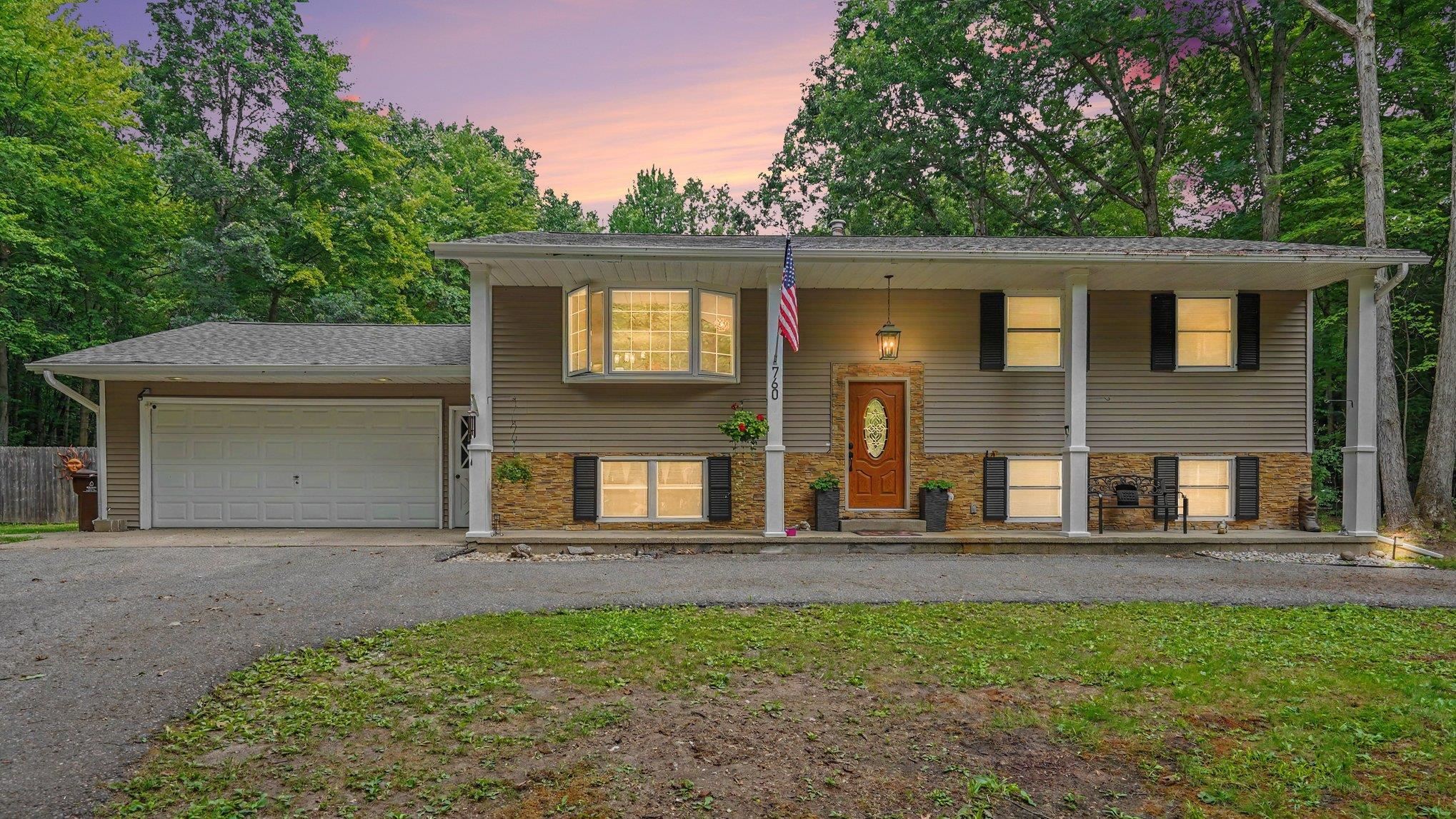 2nd image of 760 Hiawatha Dr, Mount Pleasant, MI 48858 | MLS# 80072370
