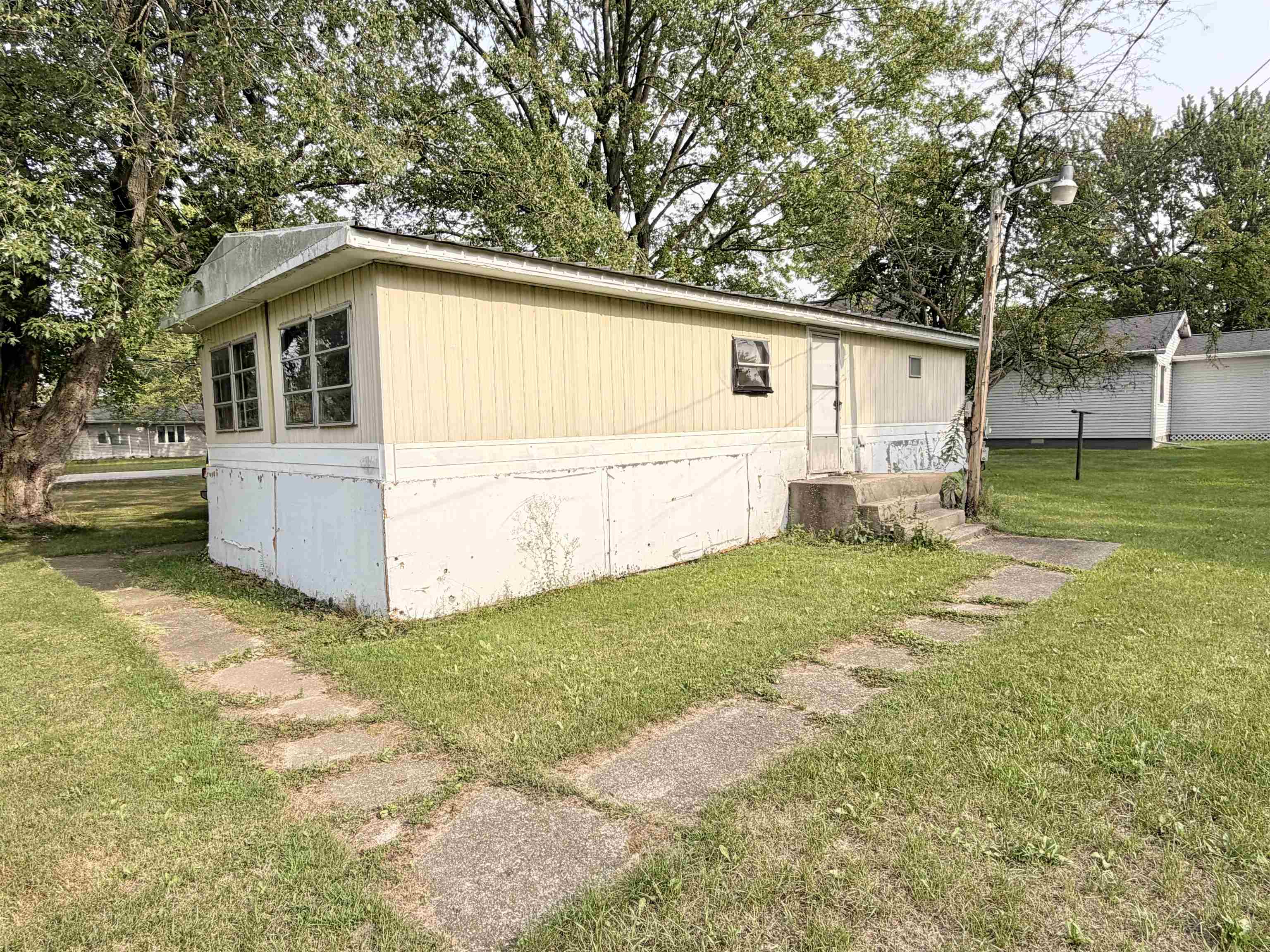 2nd image of 311 N 5th St, Shepherd, MI 48883 | MLS# 80072410