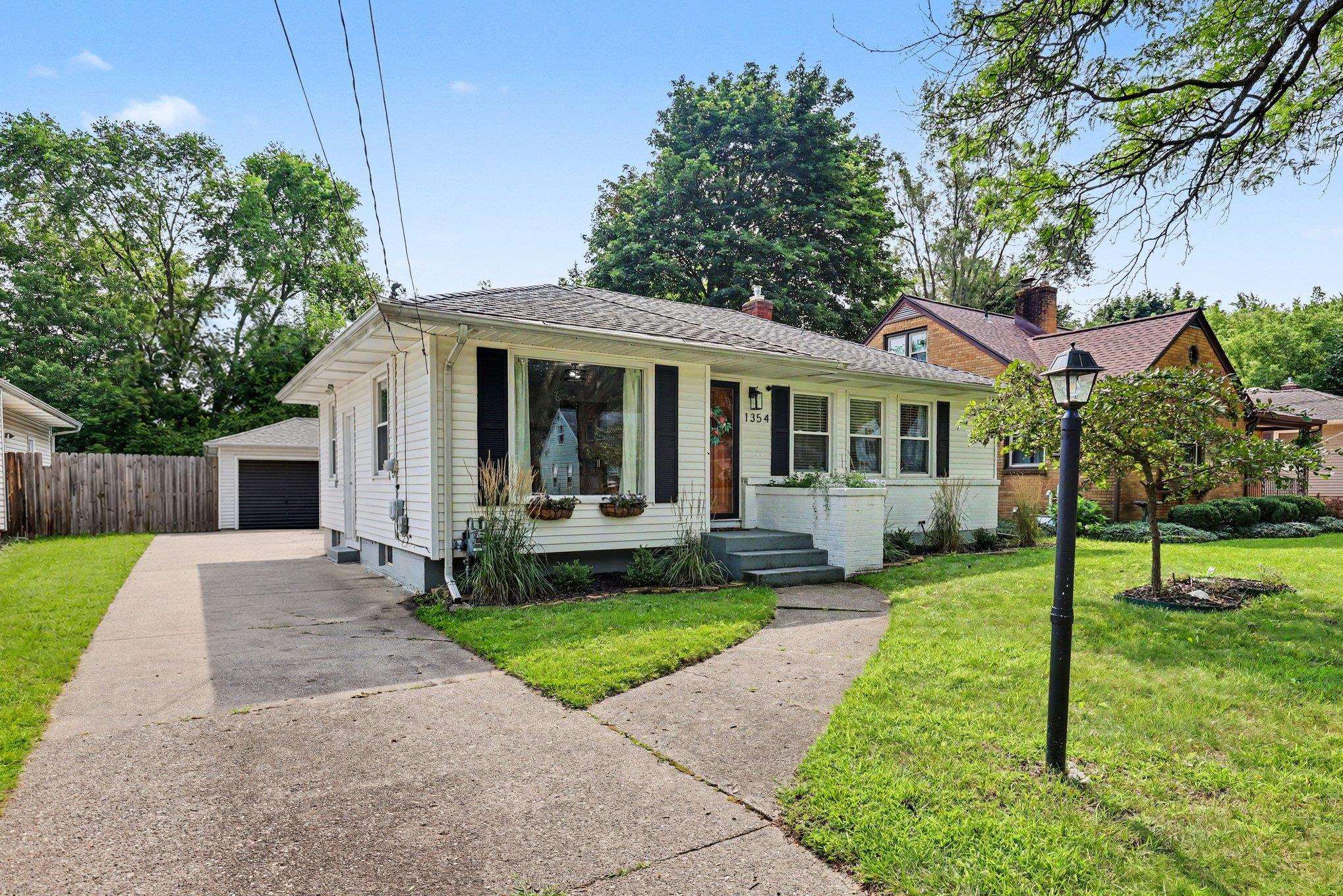 1st image of 1354 Herrick, Grand Rapids, MI 49505 | MLS# 79080072417