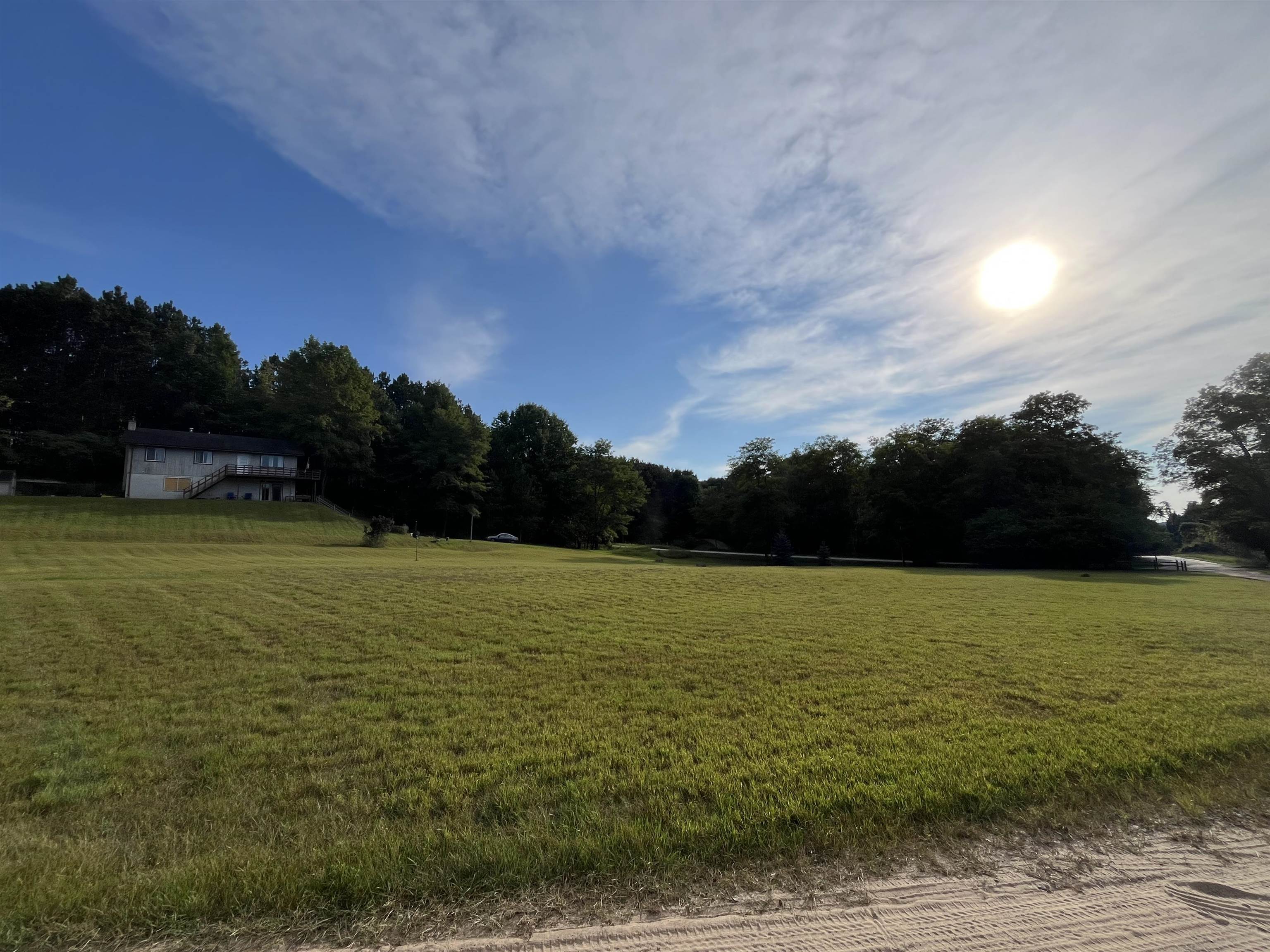 5th image of 10420 Maple View Dr, Central Lake, MI 49622 | MLS# 80072424