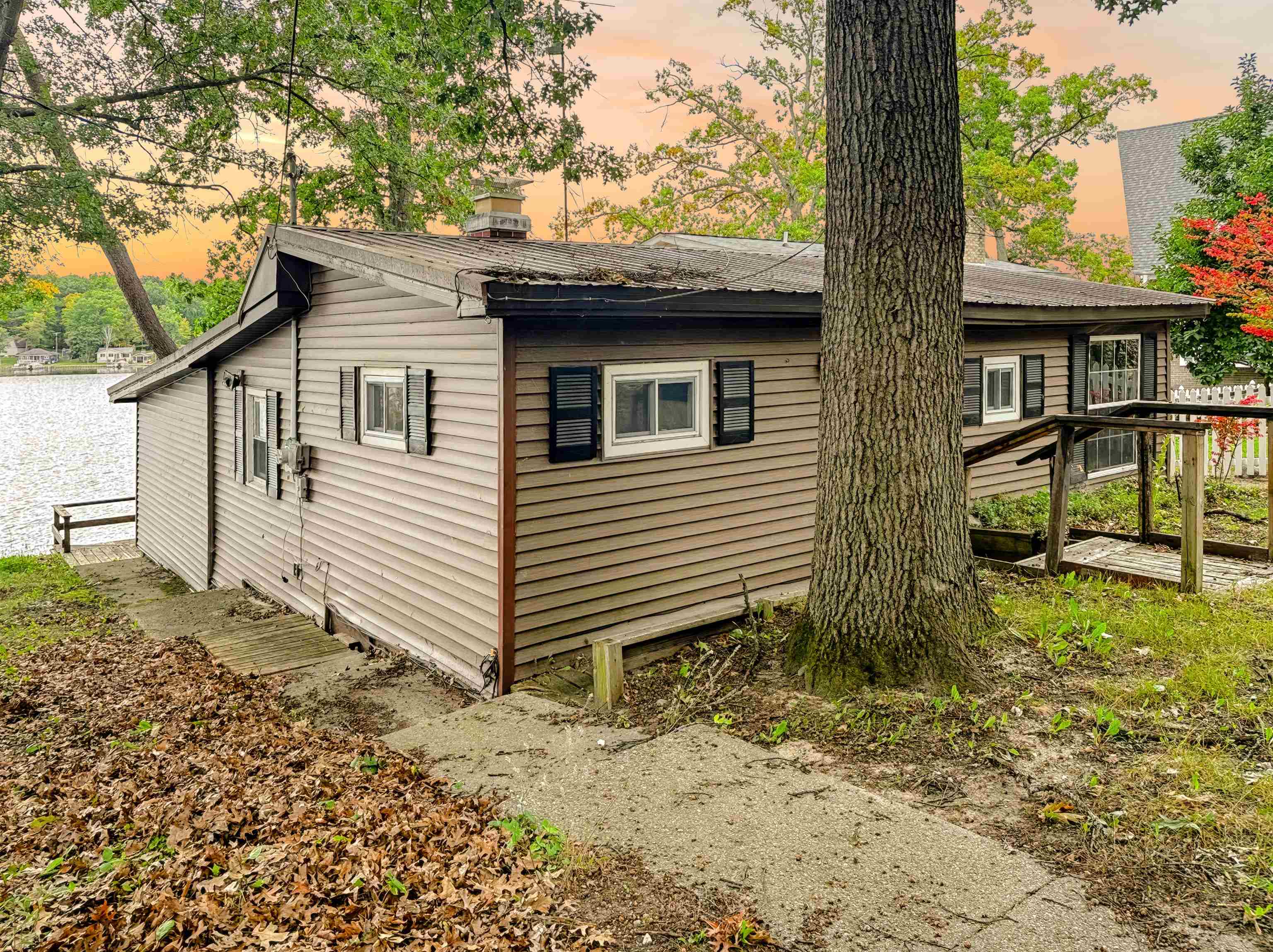 Photo 1 of Single family home for sale at 1361 N Crooked Lake Dr, Lake, MI 48632 | MLS# 78080072450 | Listing updated on 2026-09-26