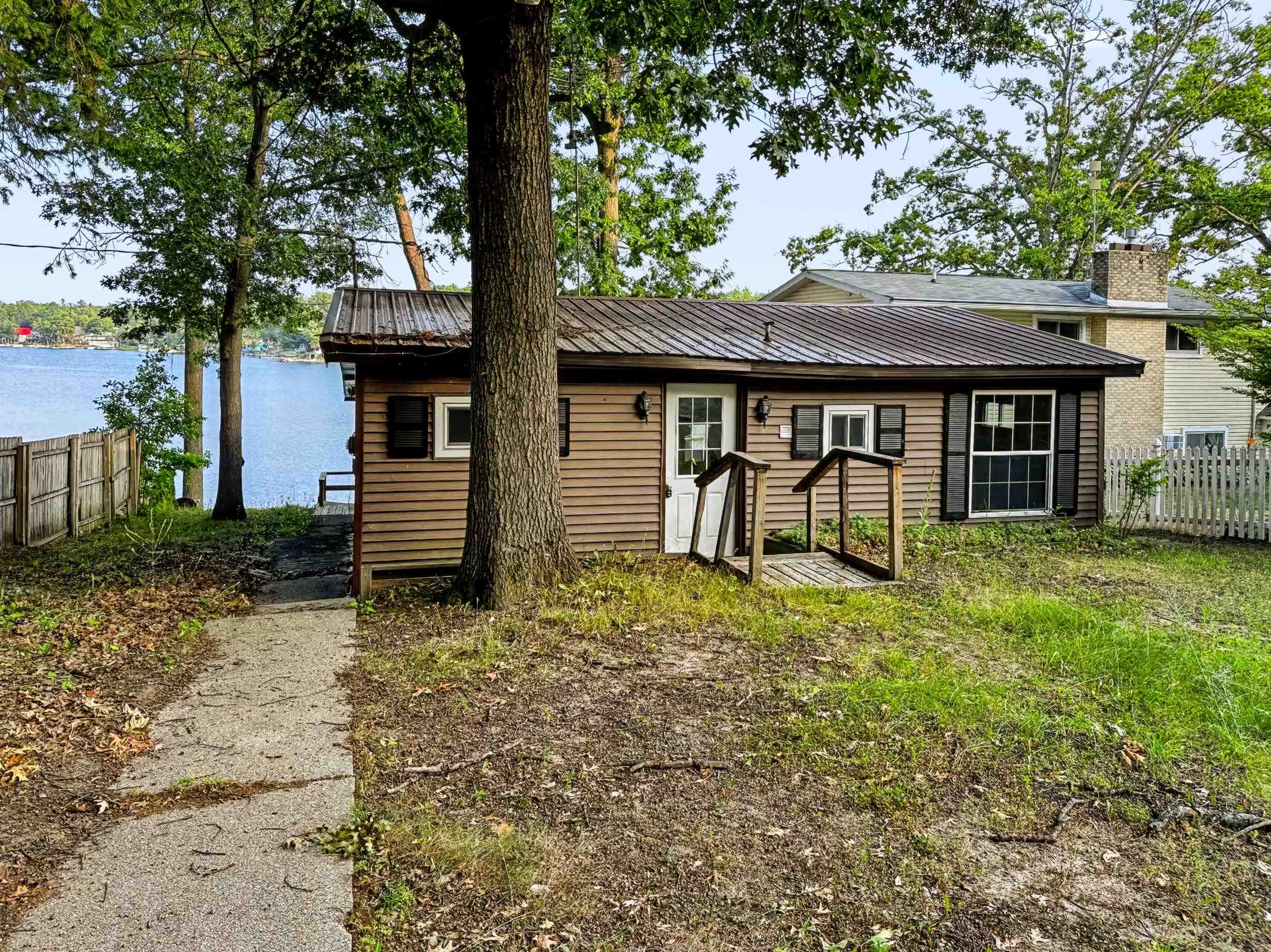Photo 2 of Single family home for sale at 1361 N Crooked Lake Dr, Lake, MI 48632 | MLS# 78080072450 | Listing updated on 2026-09-26