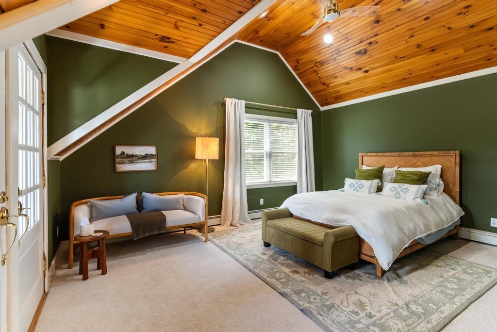 4th image of 2035 W Sheridan Rd, Petoskey, MI 49770 | MLS# 80072536