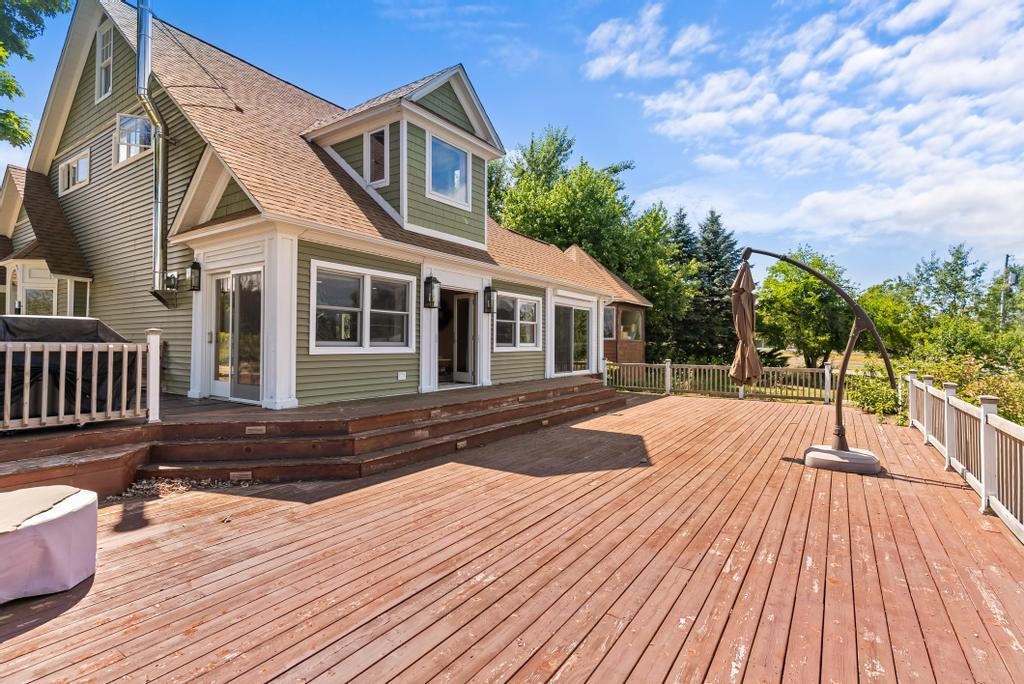 41st image of 2035 W Sheridan Rd, Petoskey, MI 49770 | MLS# 78080072536