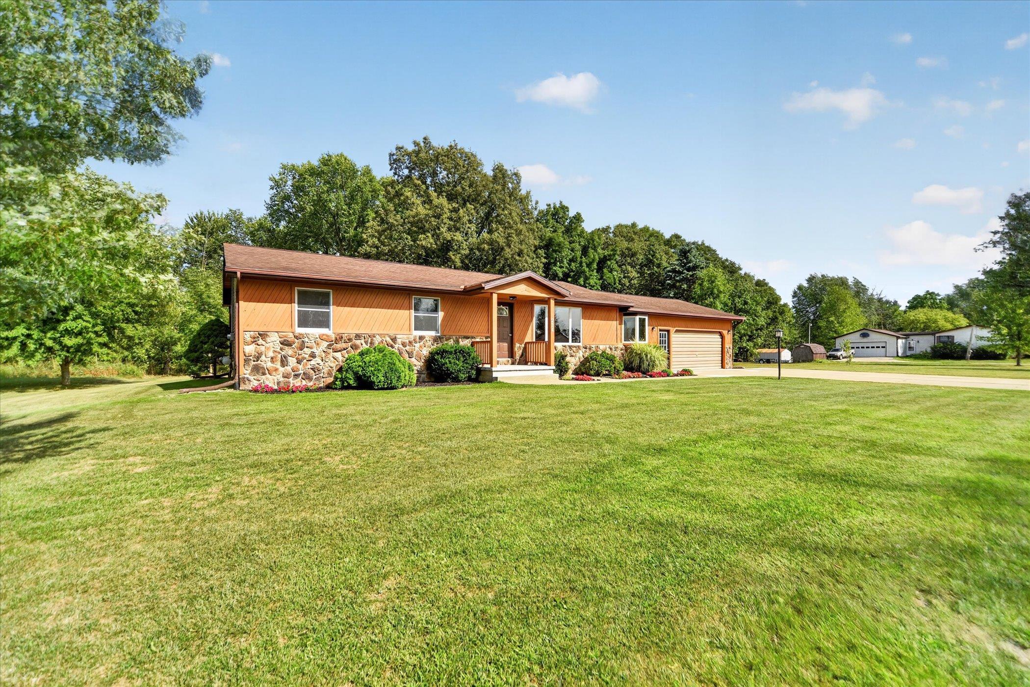 2nd image of 214 N Reed St, Ashley, MI 48806 | MLS# 80072596