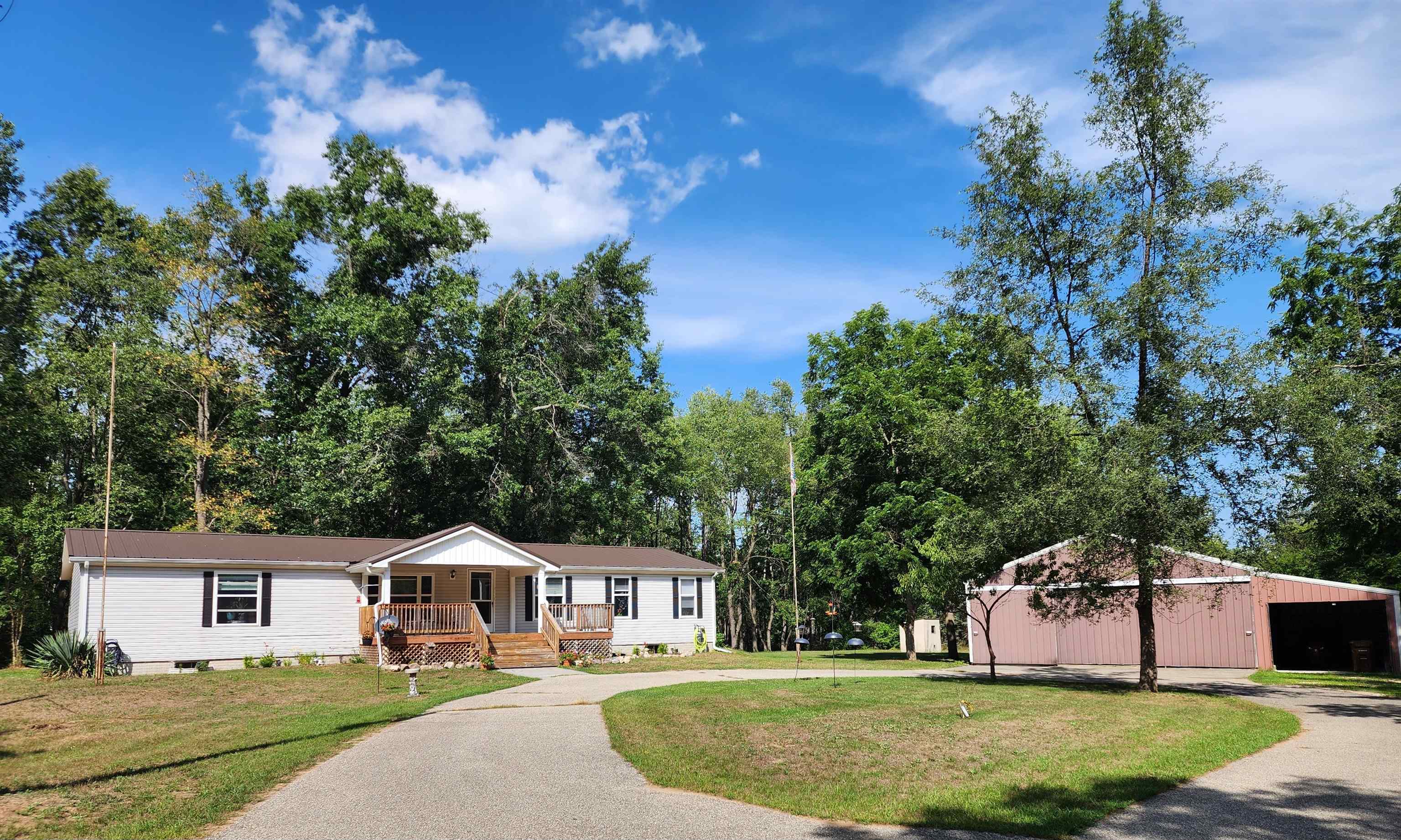 Photo 2 of Single family home for sale at 3560 Pine Tree, Weidman, MI 48893 | MLS# 80072674 | Listing updated on 2026-09-28
