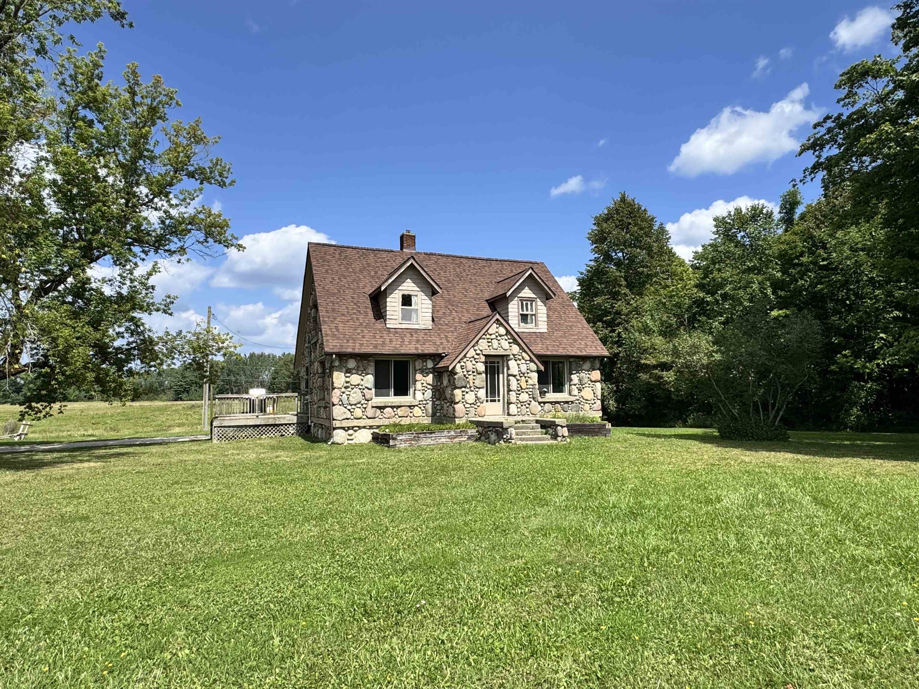Photo 3 of Single family home for sale at 6479 E West Branch Rd, Richfield Township Roscommon, MI 48656 | MLS# 77080072715 | Listing updated on 2026-09-13