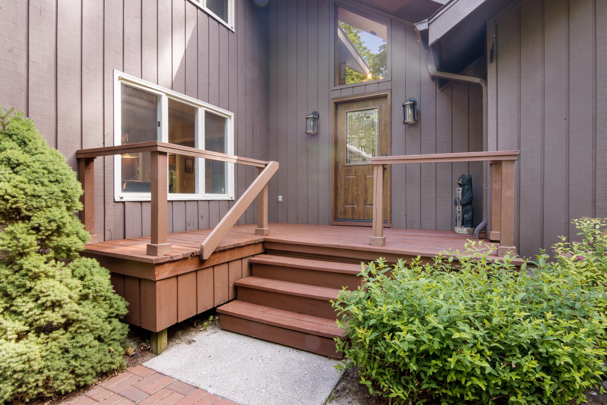 5th image of 8676 Fairway Dr, Benzonia Township Benzie, MI 49617 | MLS# 78080072774