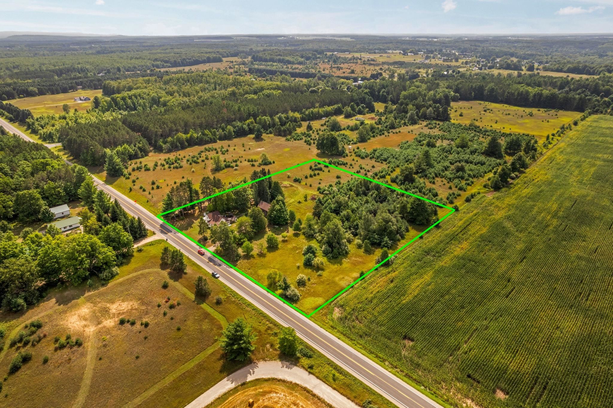 93rd image of 7820 Summit City Rd, Paradise Township Grand Traverse, MI 49649 | MLS# 78080072784