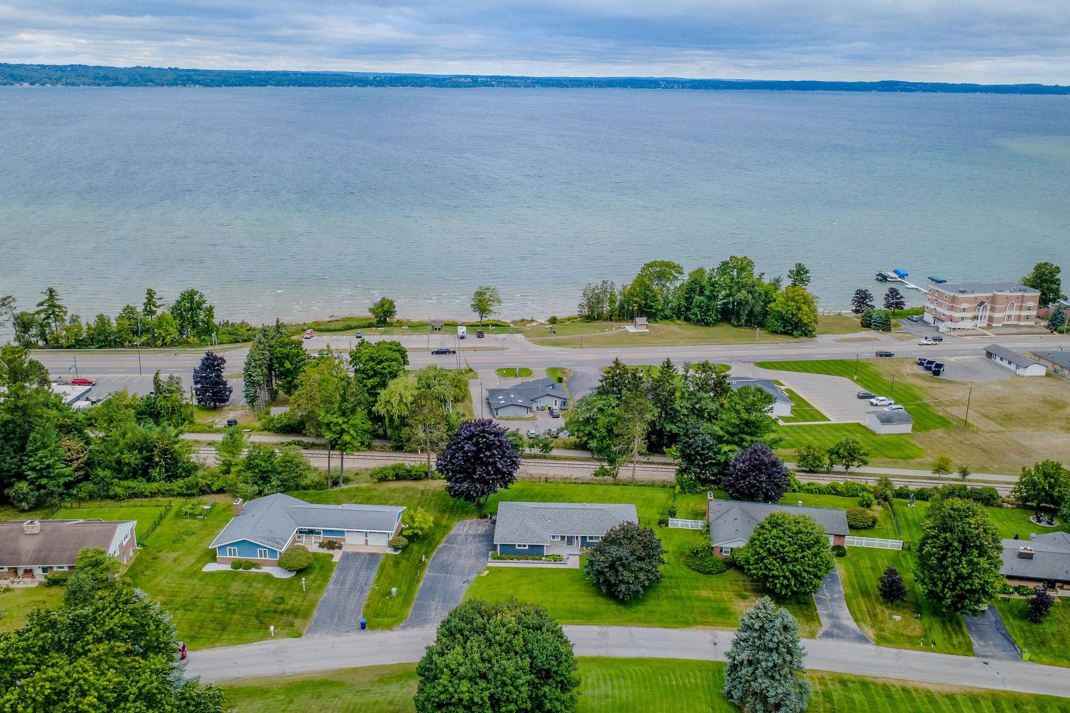 29th image of 3363 Scenic Hills Dr, Williamsburg, MI 49690 | MLS# 80072826
