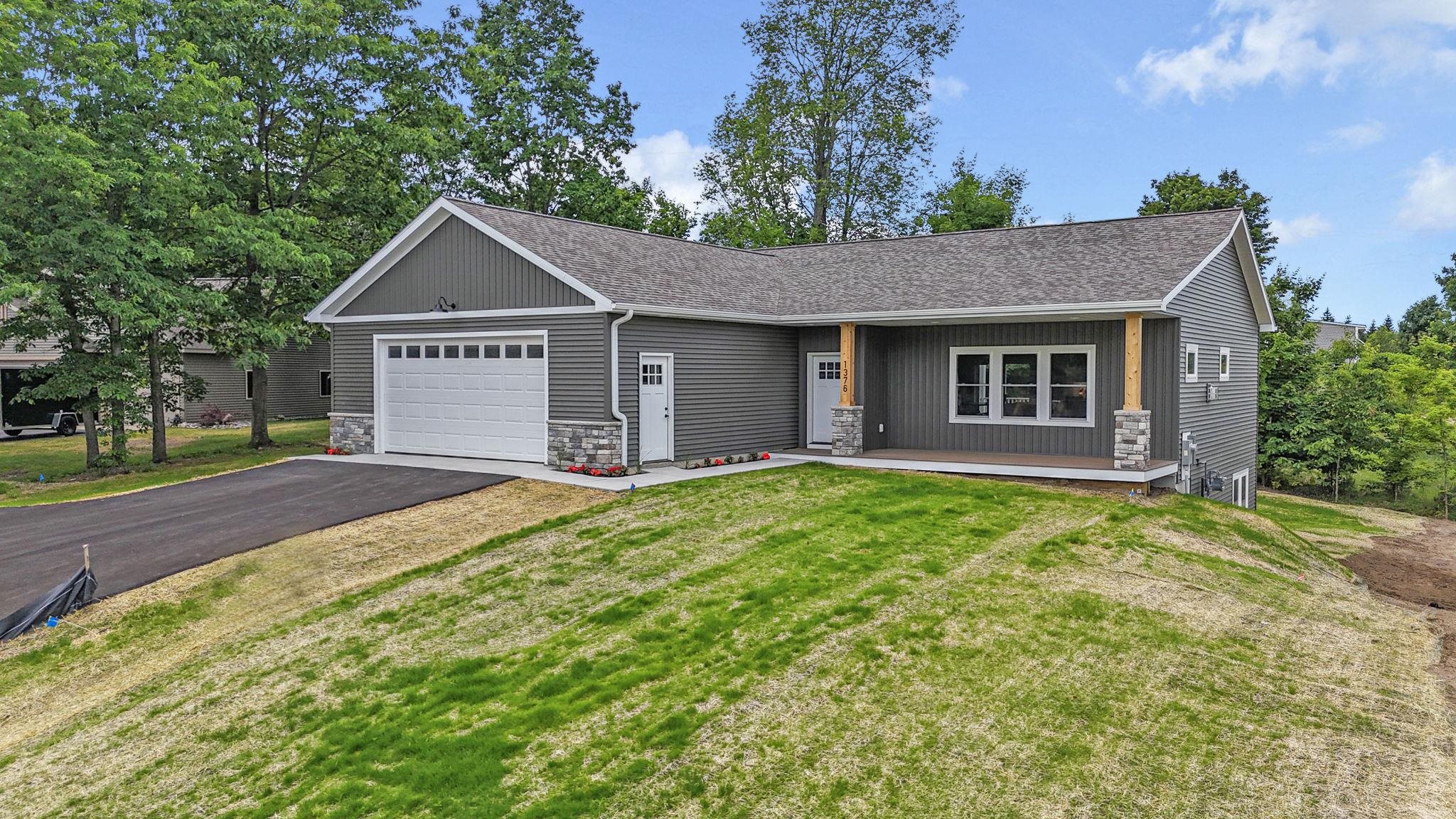 1st image of 1376 Nightingale Ln, Paradise Township Grand Traverse, MI 49649 | MLS# 78080072832