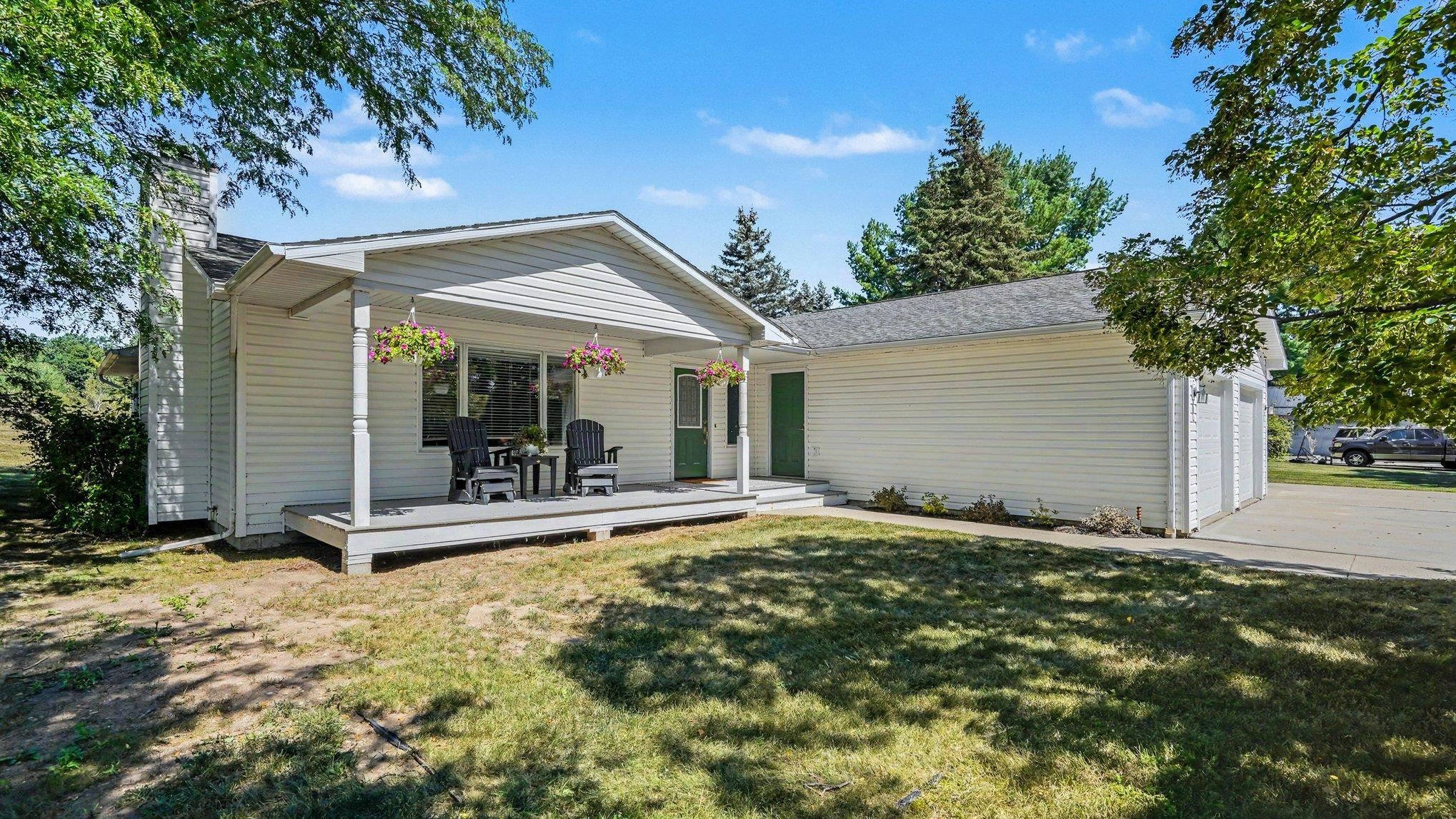 2nd image of 230 W Deerfield Rd, Mount Pleasant, MI 48858 | MLS# 80072835