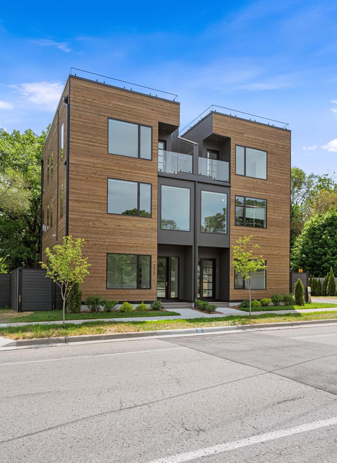 1st image of 215 Barlow St, Traverse City City Grand Traverse, MI 49686 | MLS# 78080072837