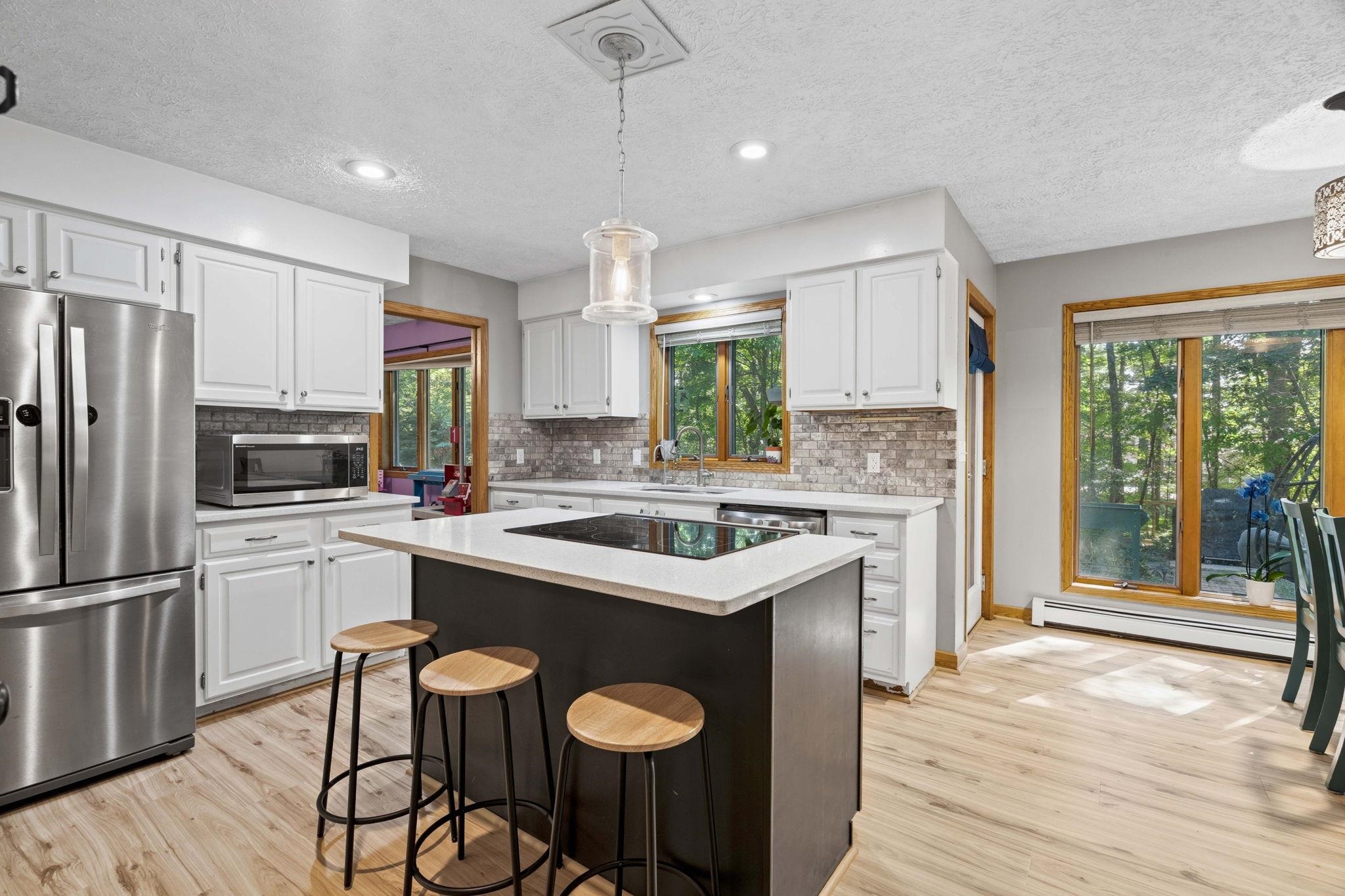 Photo 2 of Single family home for sale at 5522 Trager Rd, East Bay Township Grand Traverse, MI 49696 | MLS# 78080072867 | Listing updated on 2026-10-05