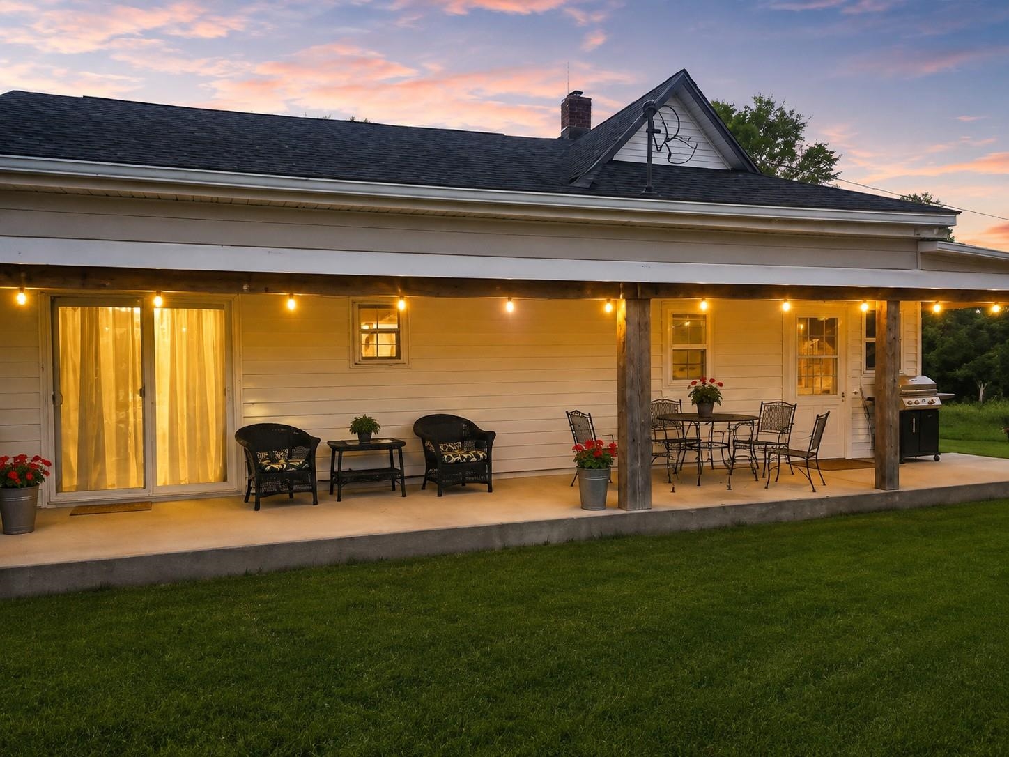 3rd image of 10288 Vans Ln, Fife Lake Township Grand Traverse, MI 49633 | MLS# 78080072885