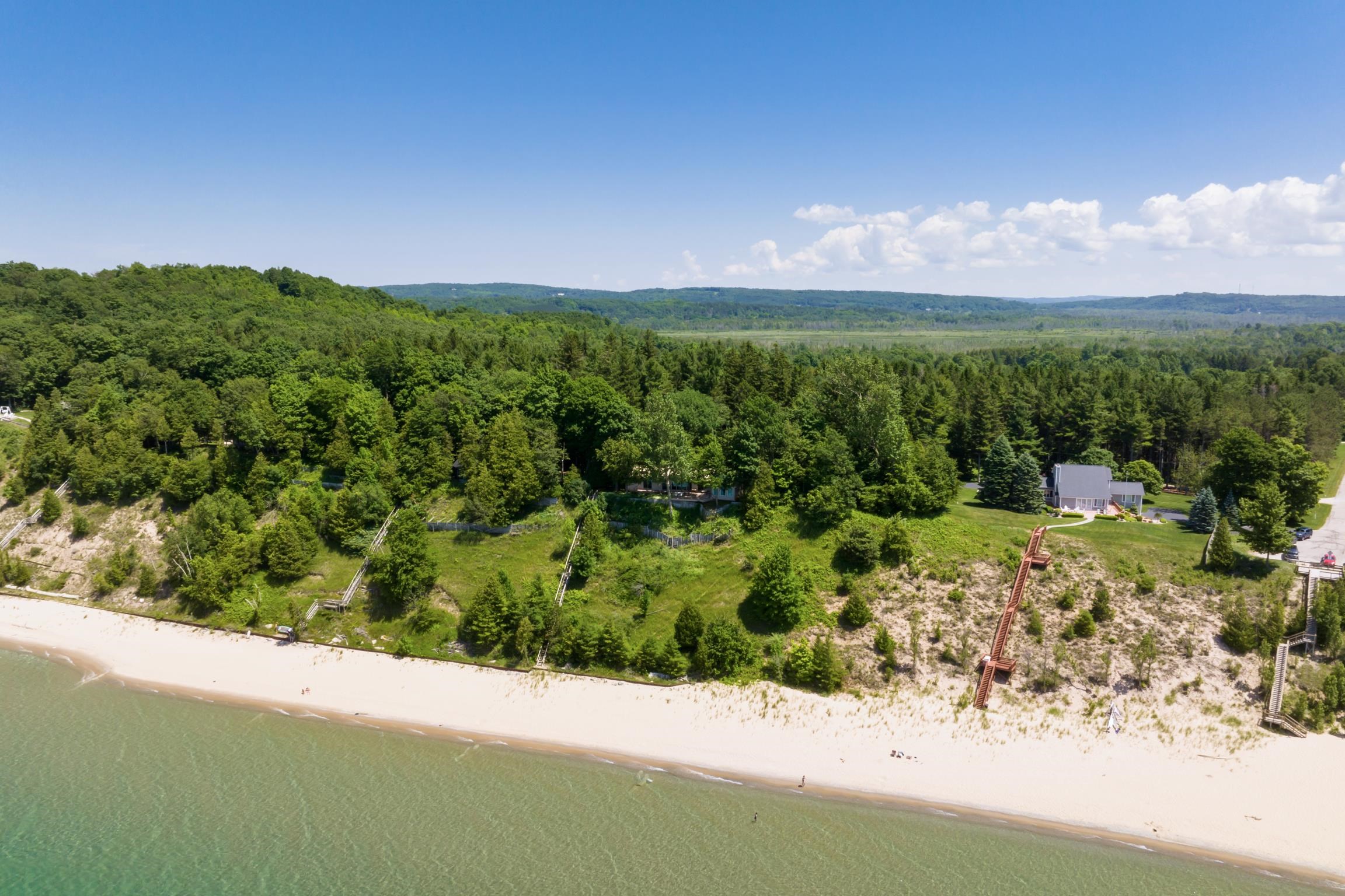 40th image of 1936 Greenwood Lndg, Frankfort, MI 49635 | MLS# 80072902