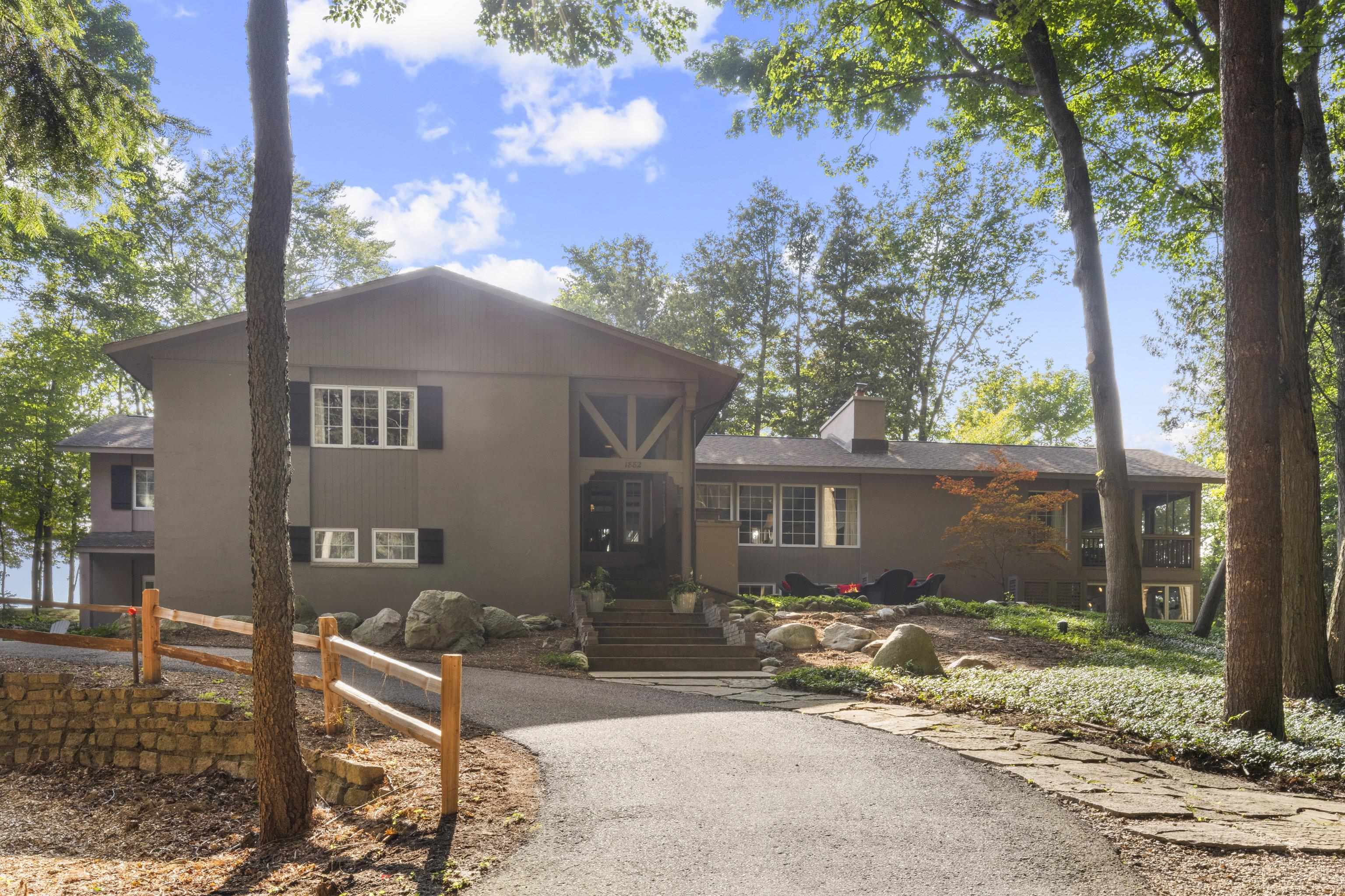 5th image of 1882 Greenwood Lndg, Frankfort, MI 49635 | MLS# 80072910