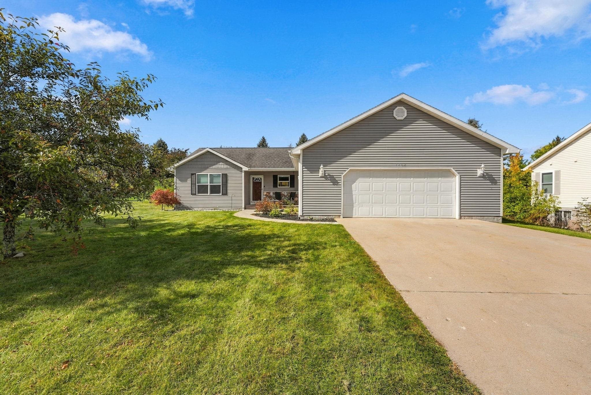 Photo 1 of Single family home for sale at 1363 Pollard Ln, Traverse City, MI 49696 | MLS# 80072916 | Listing updated on 2026-10-04