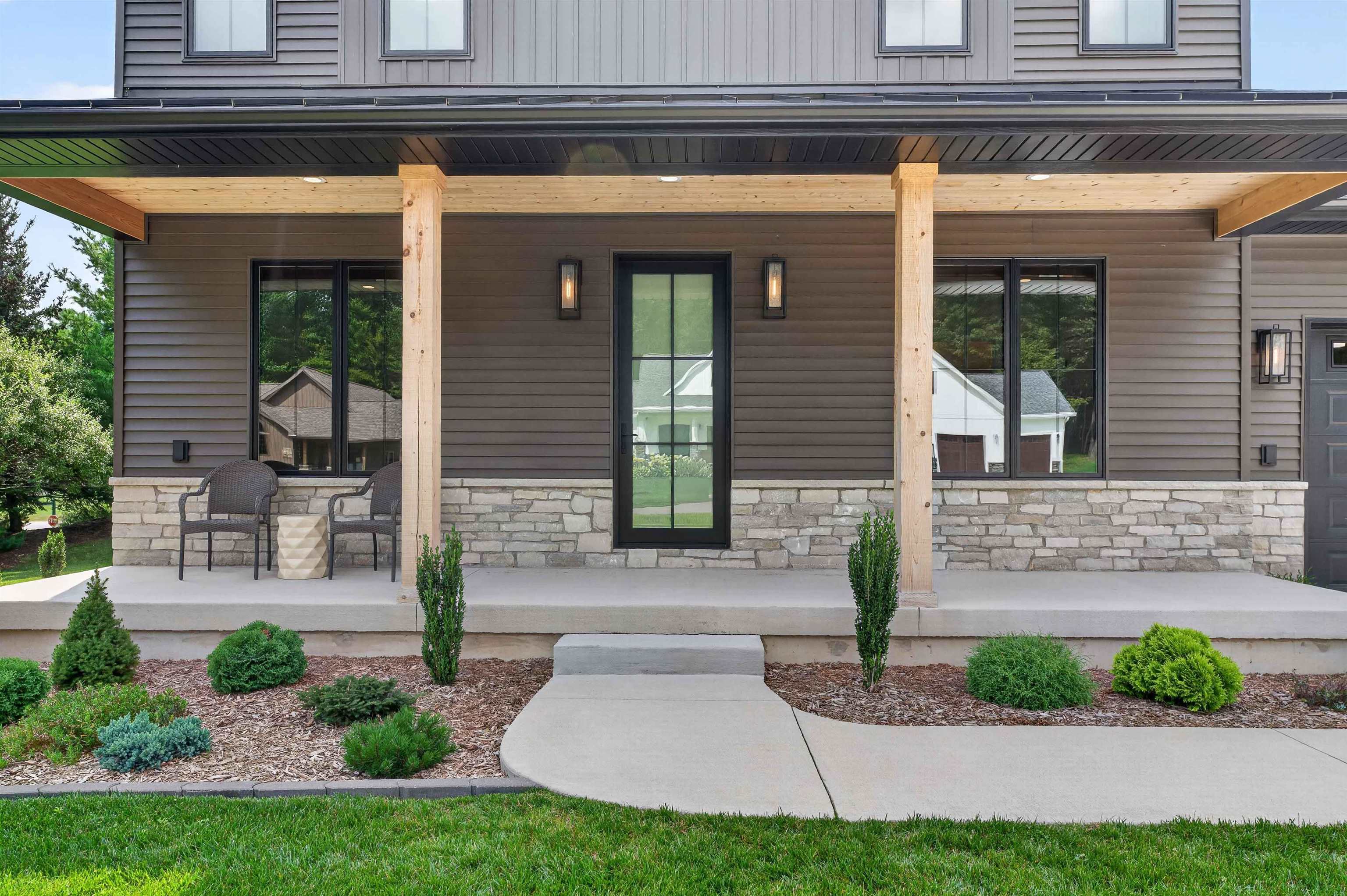 Photo 1 of Single family home for sale at 9336 E Summerfield Dr, Elmwood Charter Township Leelanau, MI 49684 | MLS# 78080072965 | Listing updated on 2026-10-07