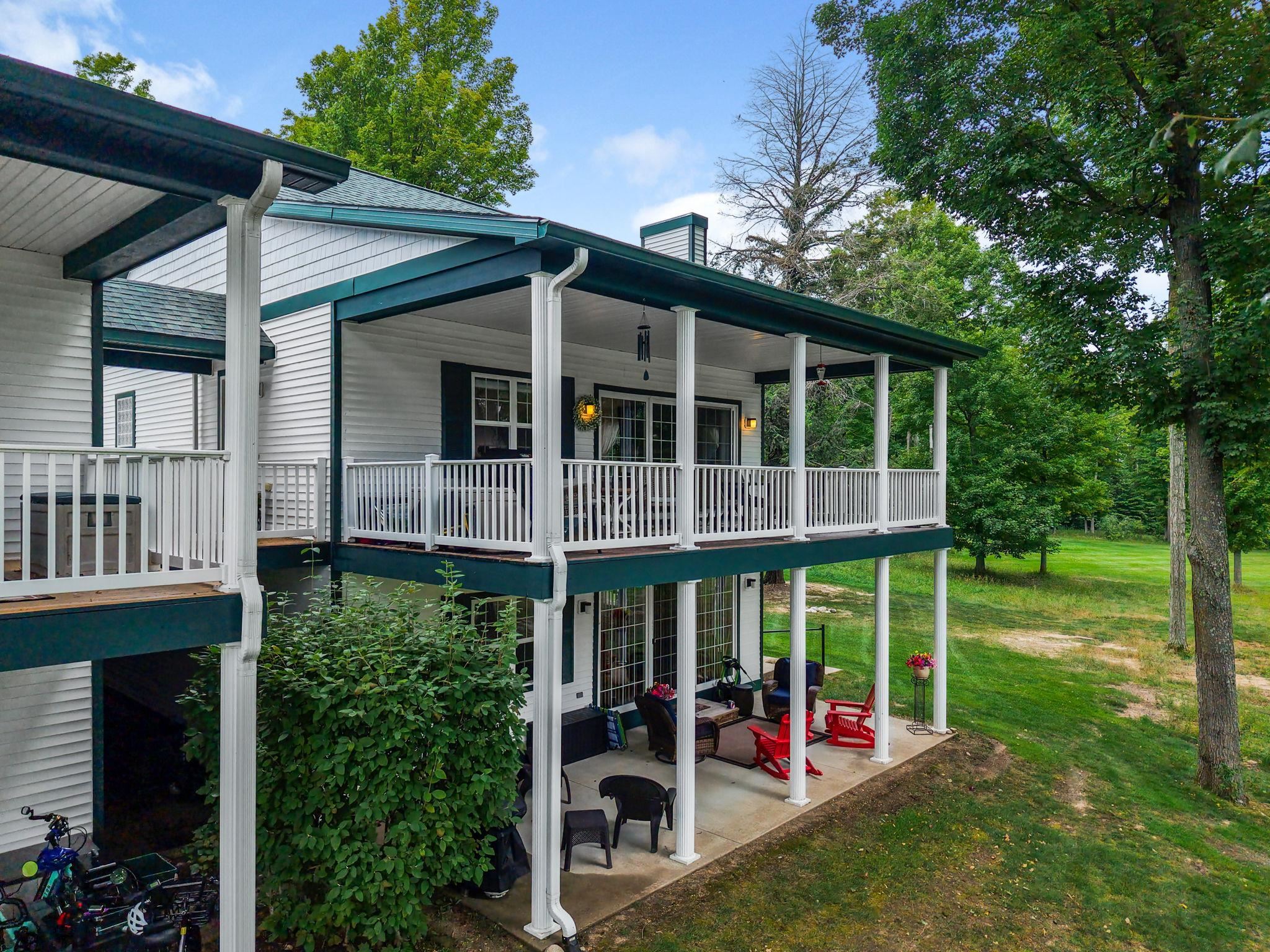 Photo 3 of Sale Pending at 5091 S Spirit Dr, Bellaire, MI 49615 | MLS# 80073004 | Listing updated on 2026-09-15