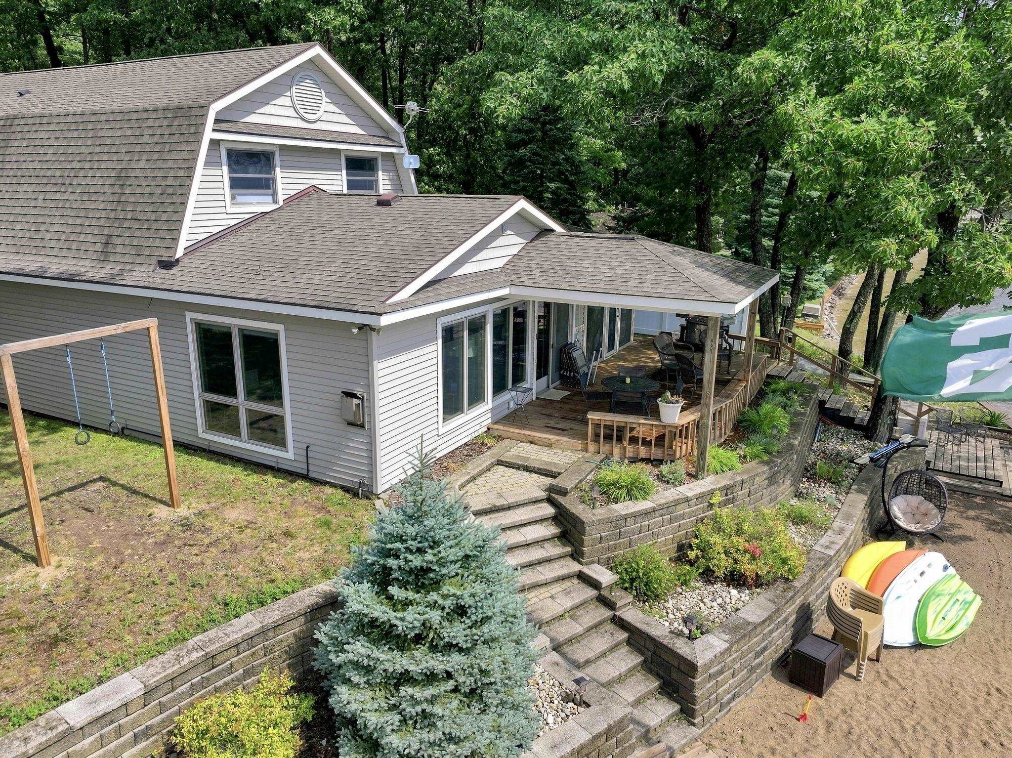 Photo 5 of Single family home for sale at 9171 W Oak Dr, Lake City, MI 49651 | MLS# 78080073107 | Listing updated on 2026-09-04