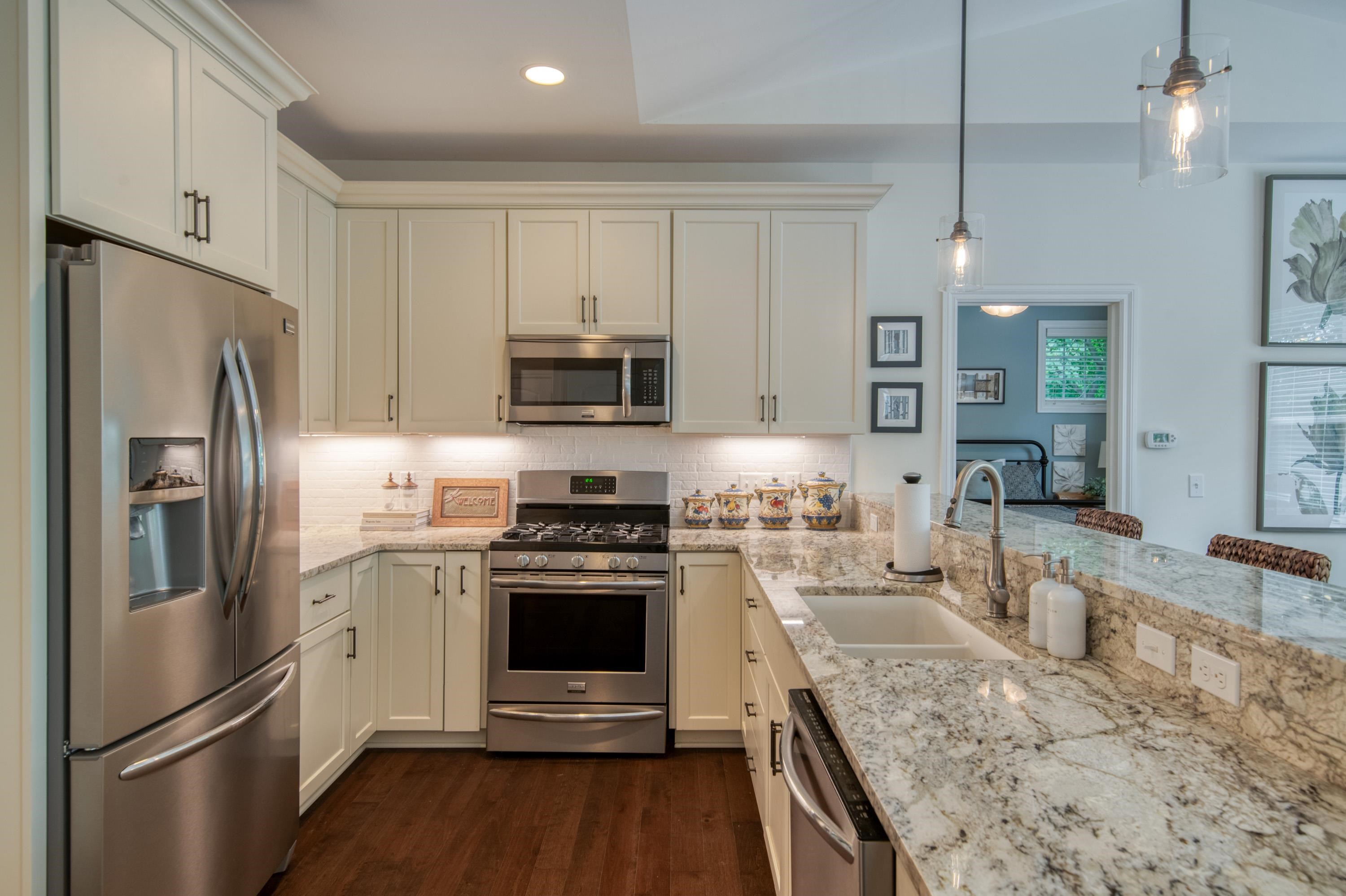 Photo 2 of Condo for sale at 818 N Bay Cliff Dr, Suttons Bay, MI 49682 | MLS# 78080073125 | Listing updated on 2026-09-05